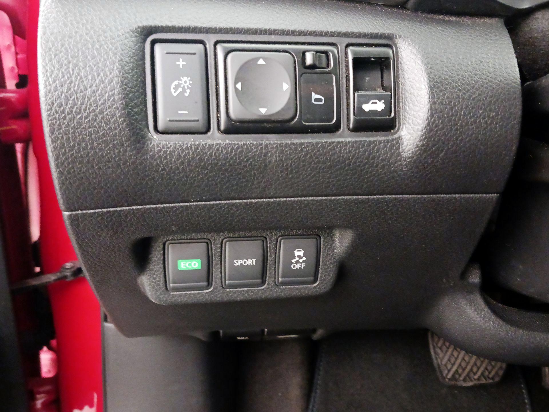 Thumbnail: 2016 Nissan Sentra - 13