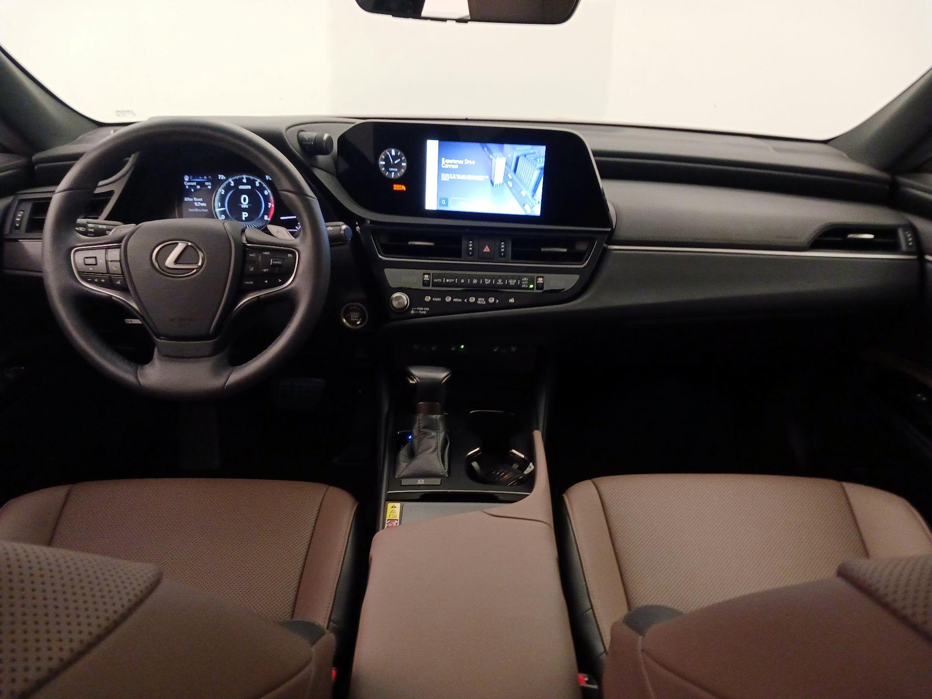 Thumbnail: 2023 Lexus ES - 9
