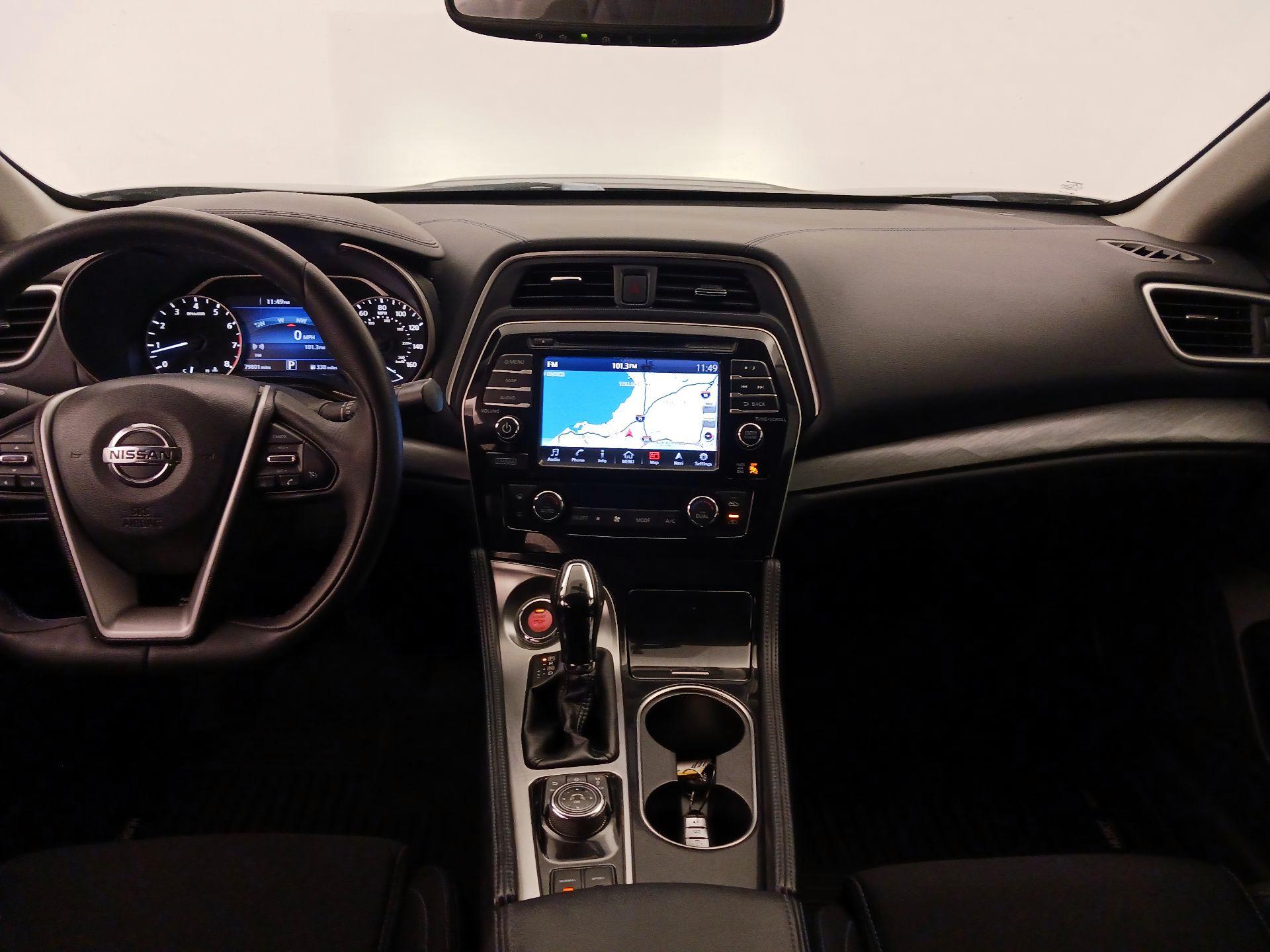 Thumbnail: 2017 Nissan Maxima - 9