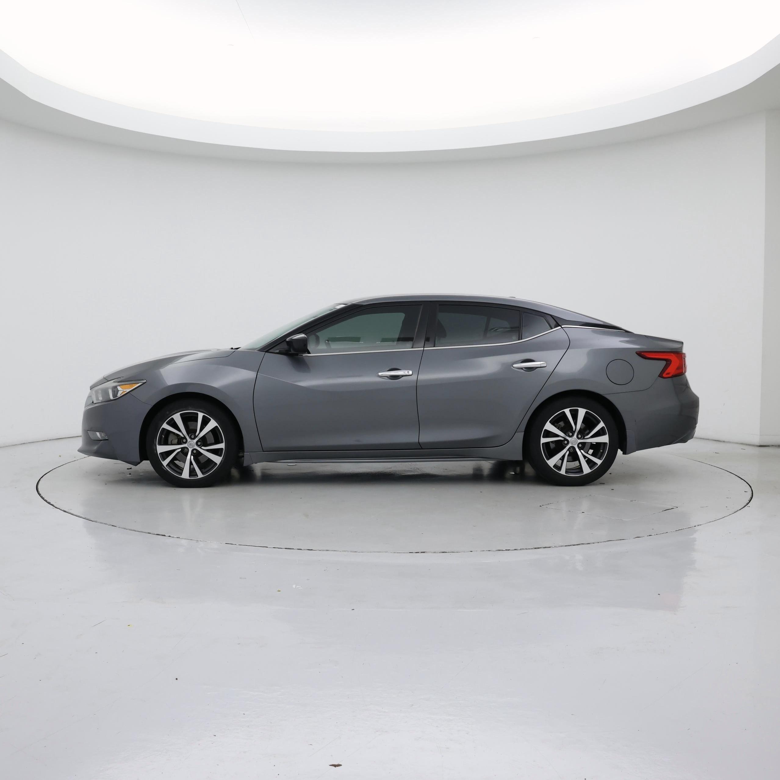 Thumbnail: 2017 Nissan Maxima - 3