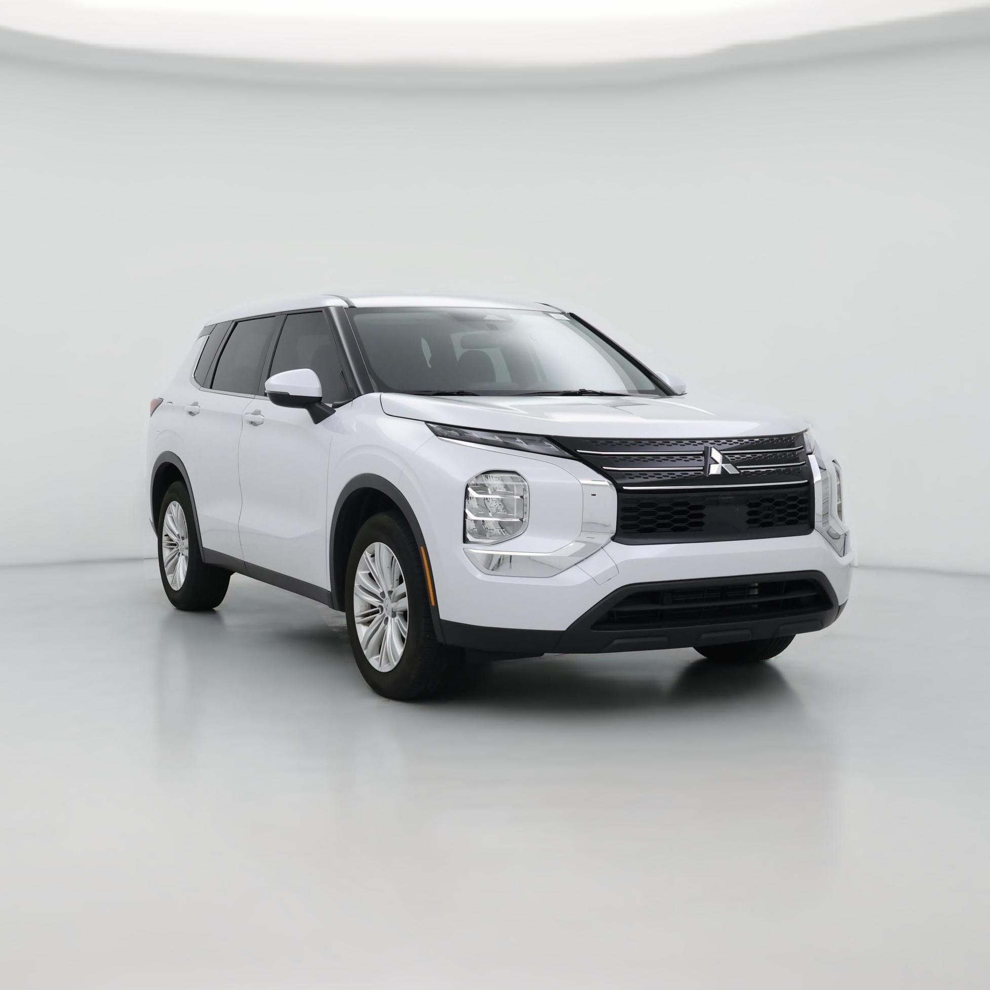 Thumbnail: 2024 Mitsubishi Outlander - 1