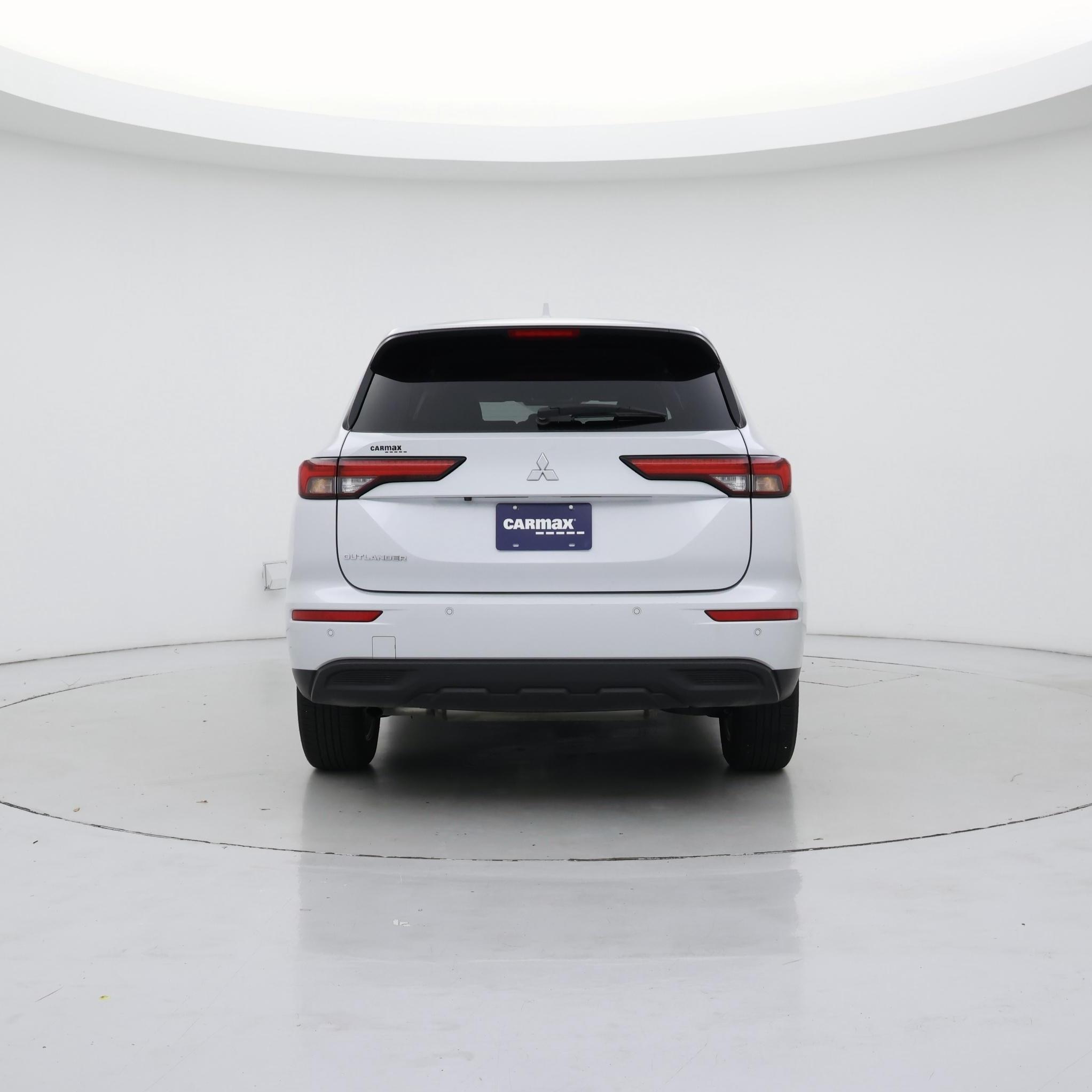 Thumbnail: 2024 Mitsubishi Outlander - 6