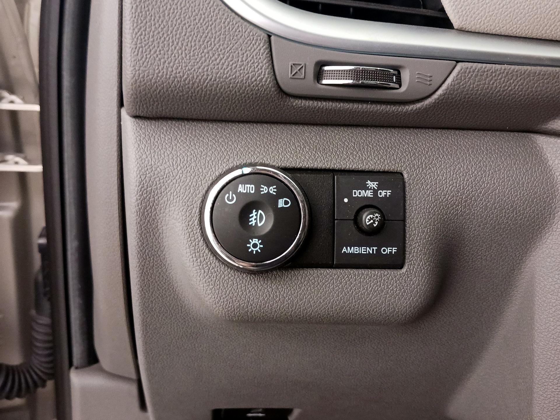 Thumbnail: 2015 Chevrolet Traverse - 13
