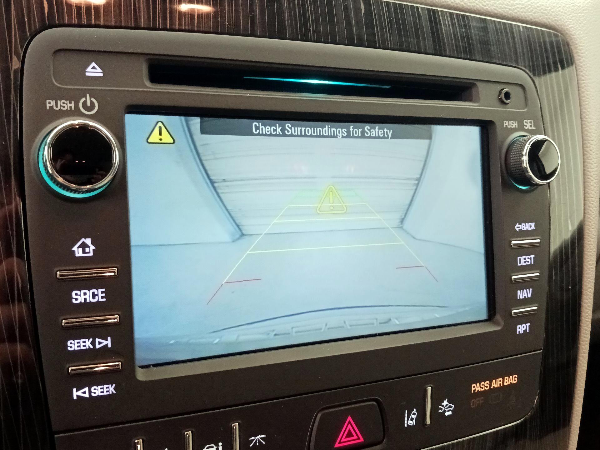 Thumbnail: 2015 Chevrolet Traverse - 15