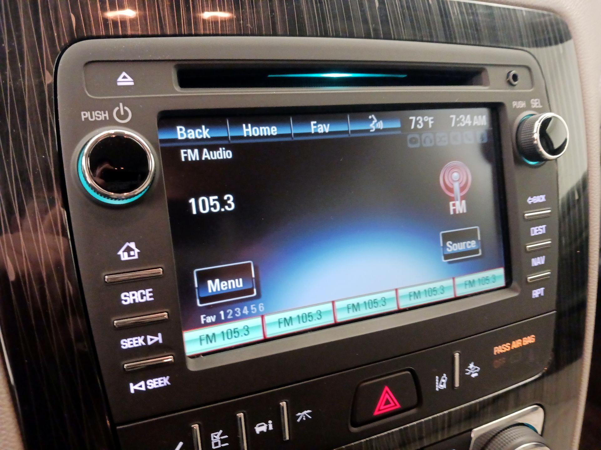 Thumbnail: 2015 Chevrolet Traverse - 16