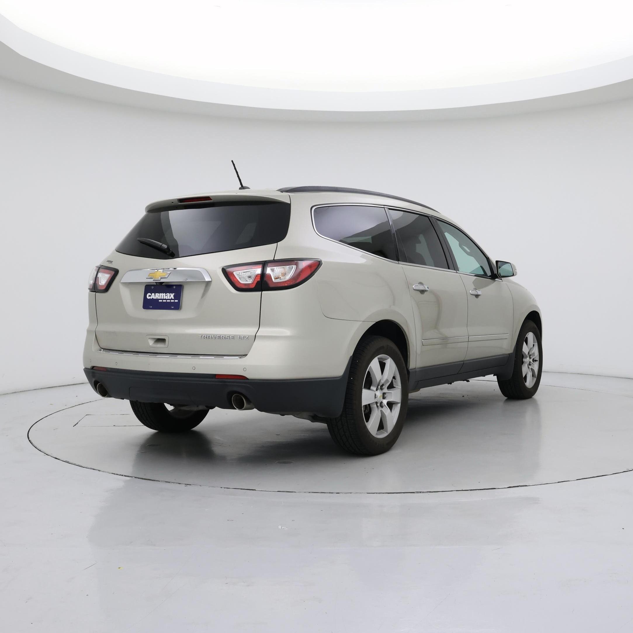 Thumbnail: 2015 Chevrolet Traverse - 8