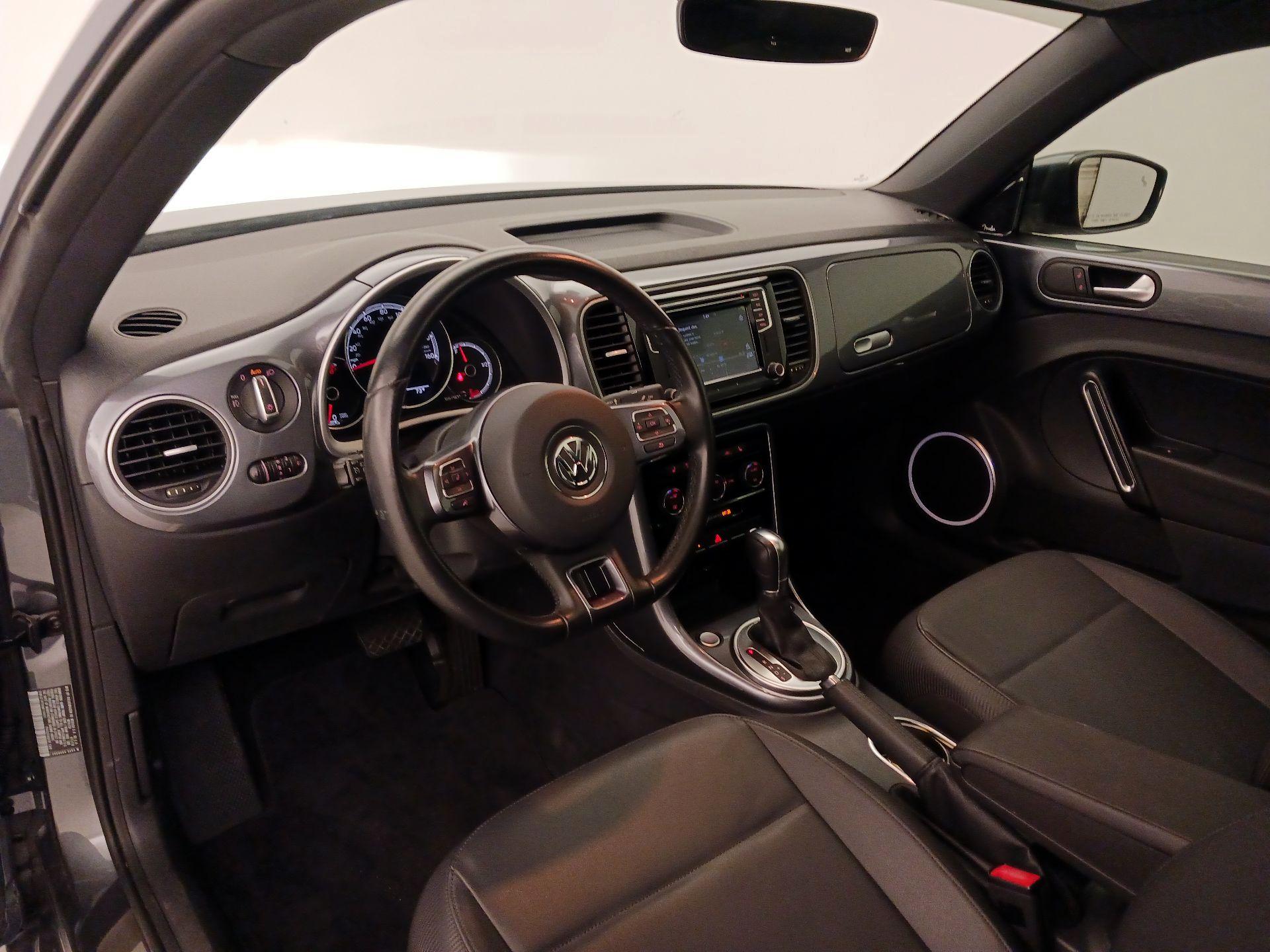 Thumbnail: 2019 Volkswagen Beetle - 9