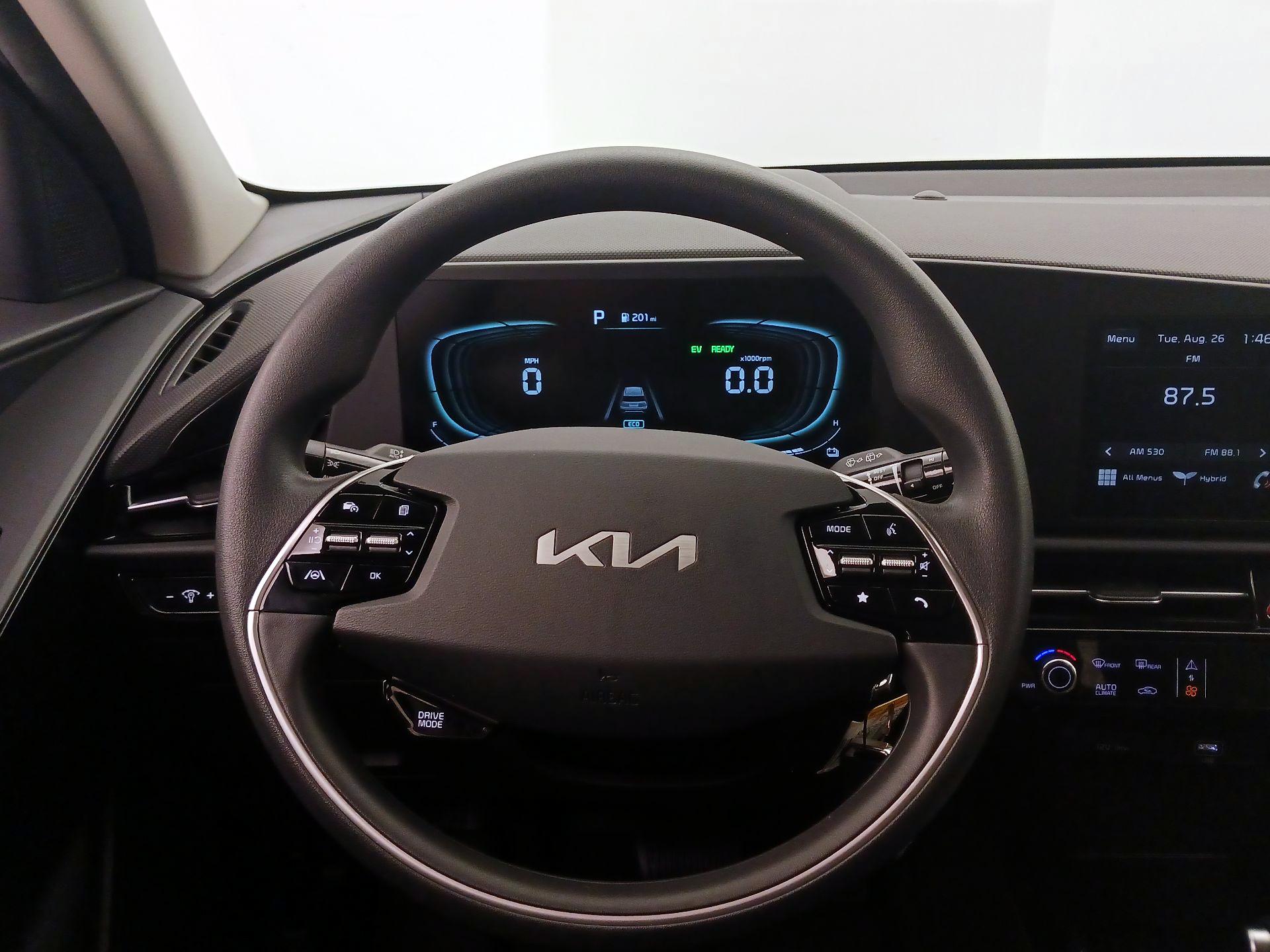 Thumbnail: 2023 Kia Niro - 10