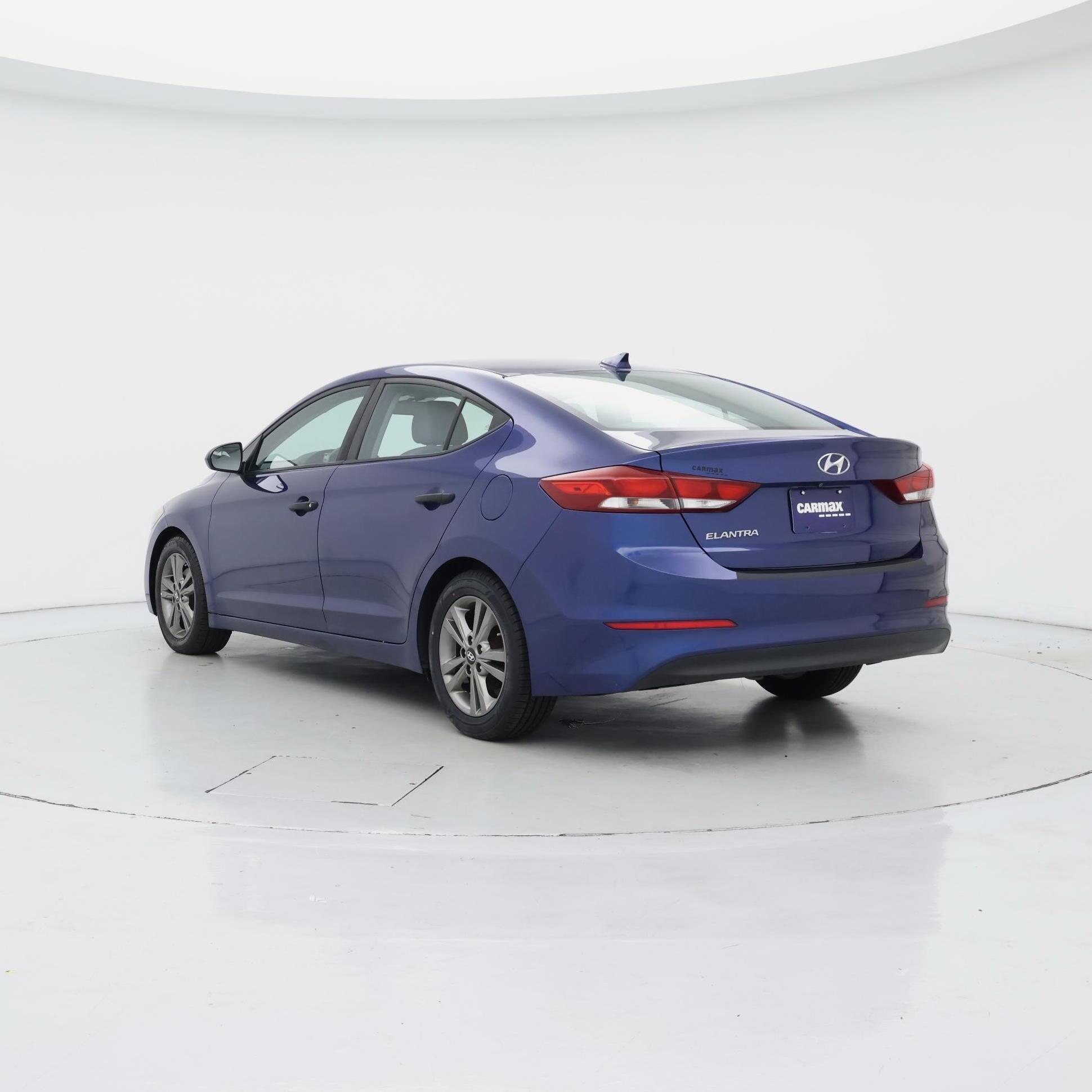 Thumbnail: 2017 Hyundai Elantra - 2