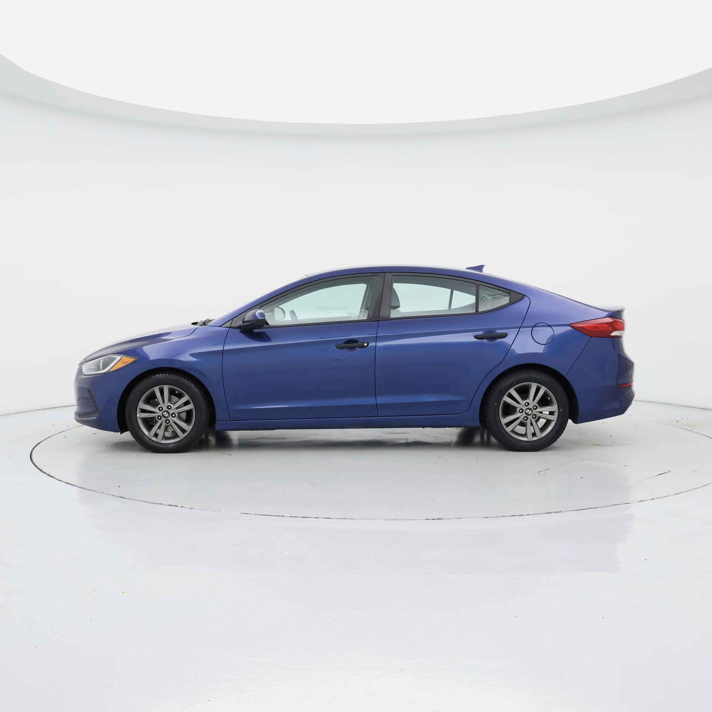 Thumbnail: 2017 Hyundai Elantra - 3