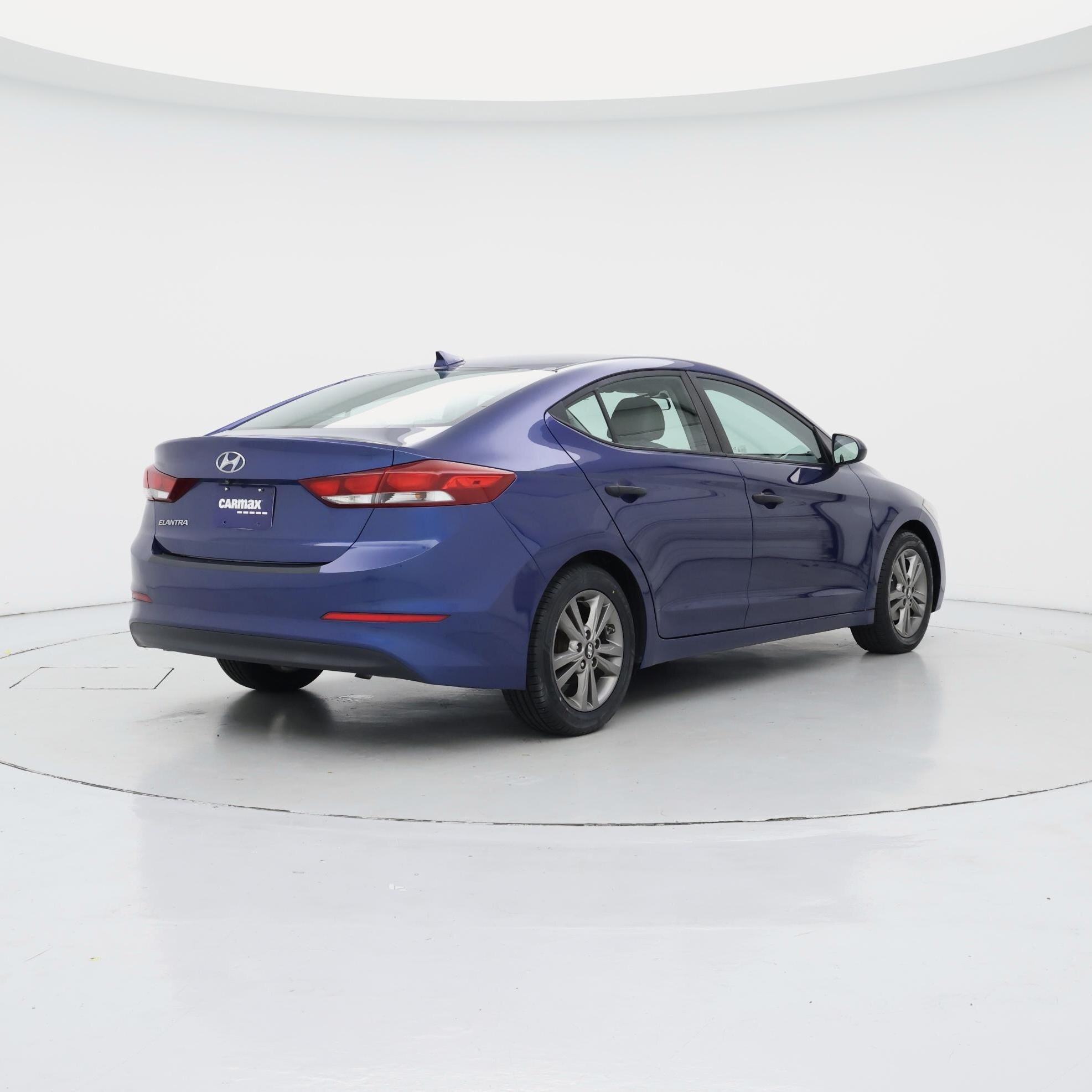 Thumbnail: 2017 Hyundai Elantra - 8