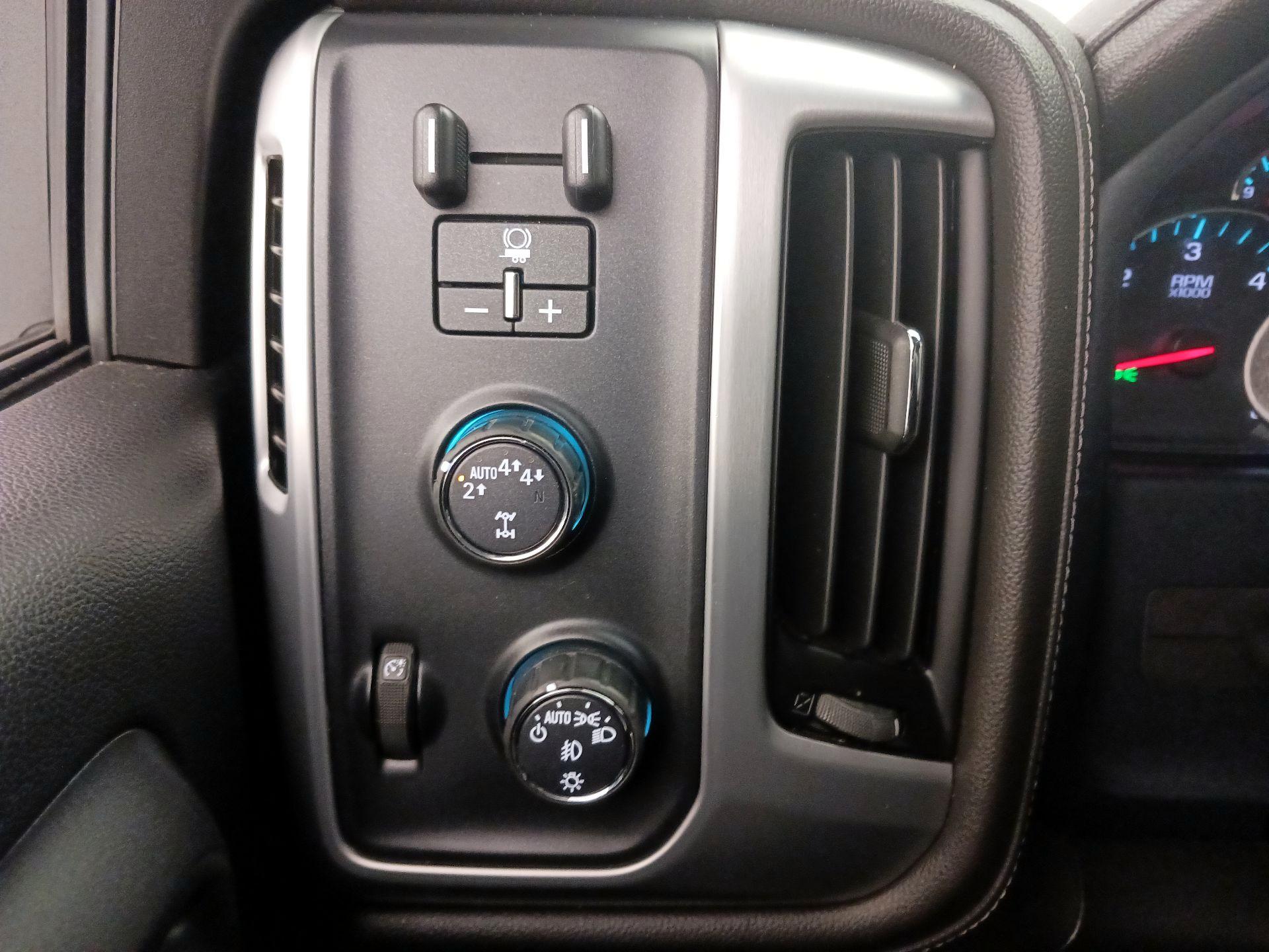 Thumbnail: 2018 GMC Sierra 1500 - 13