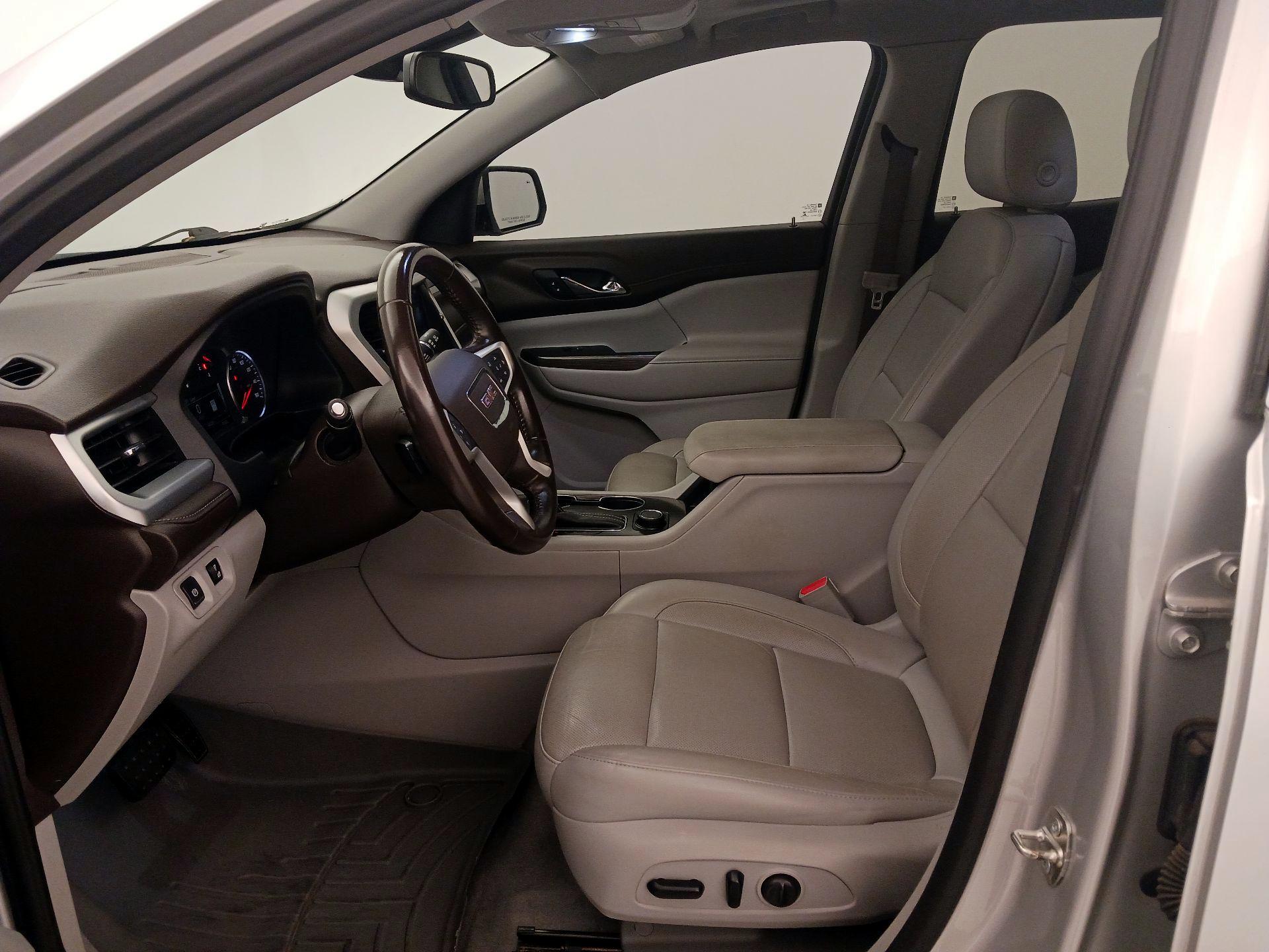 Thumbnail: 2019 GMC Acadia - 11
