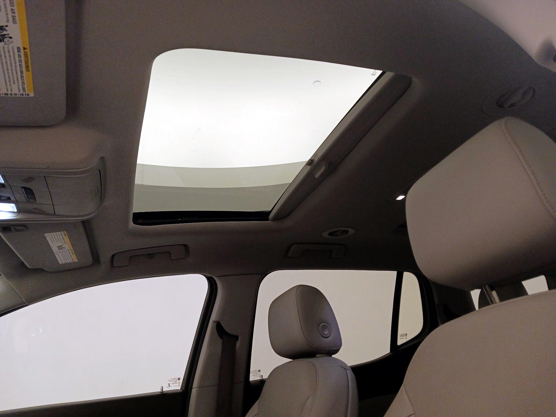 Thumbnail: 2019 GMC Acadia - 19