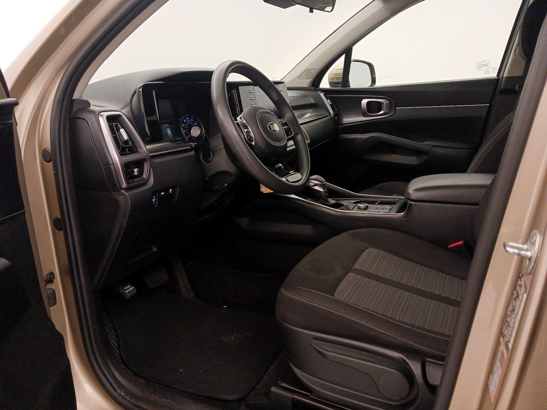 Thumbnail: 2021 Kia Sorento - 11