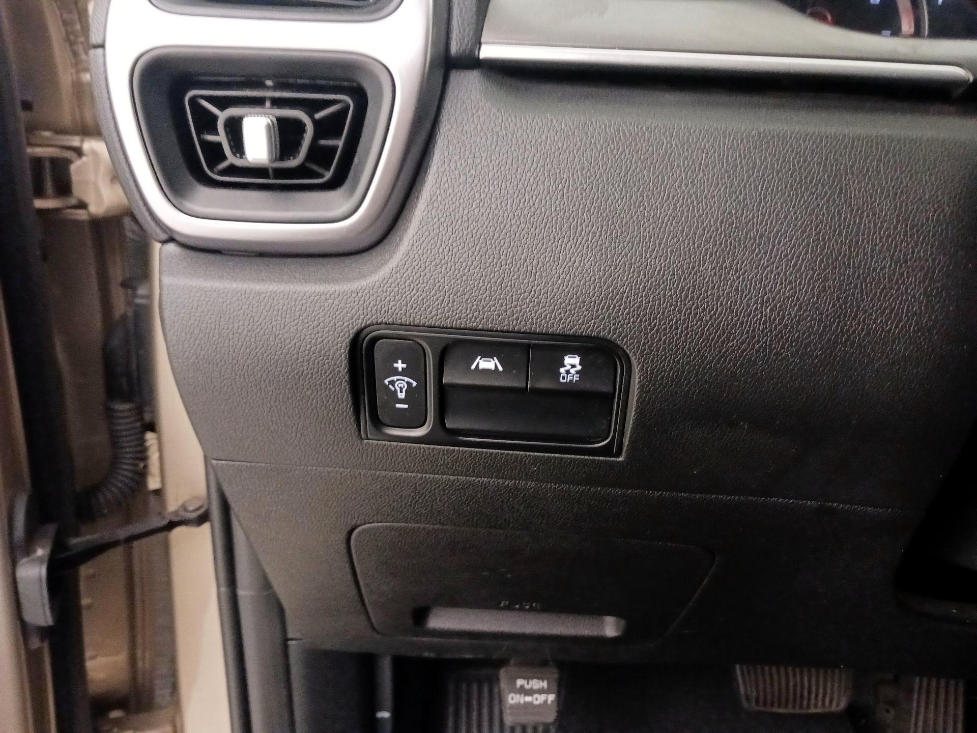 Thumbnail: 2021 Kia Sorento - 13