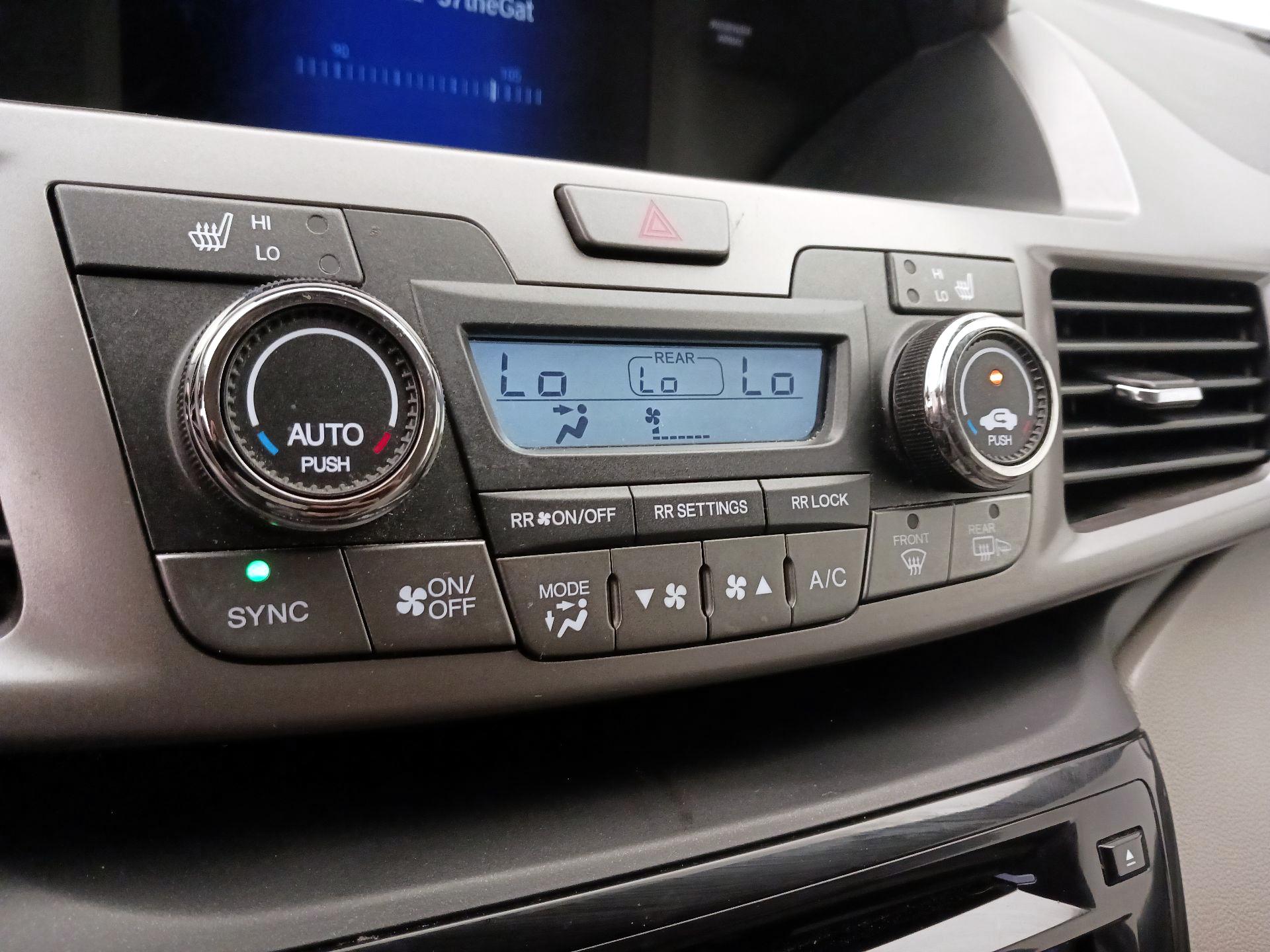Thumbnail: 2016 Honda Odyssey - 16