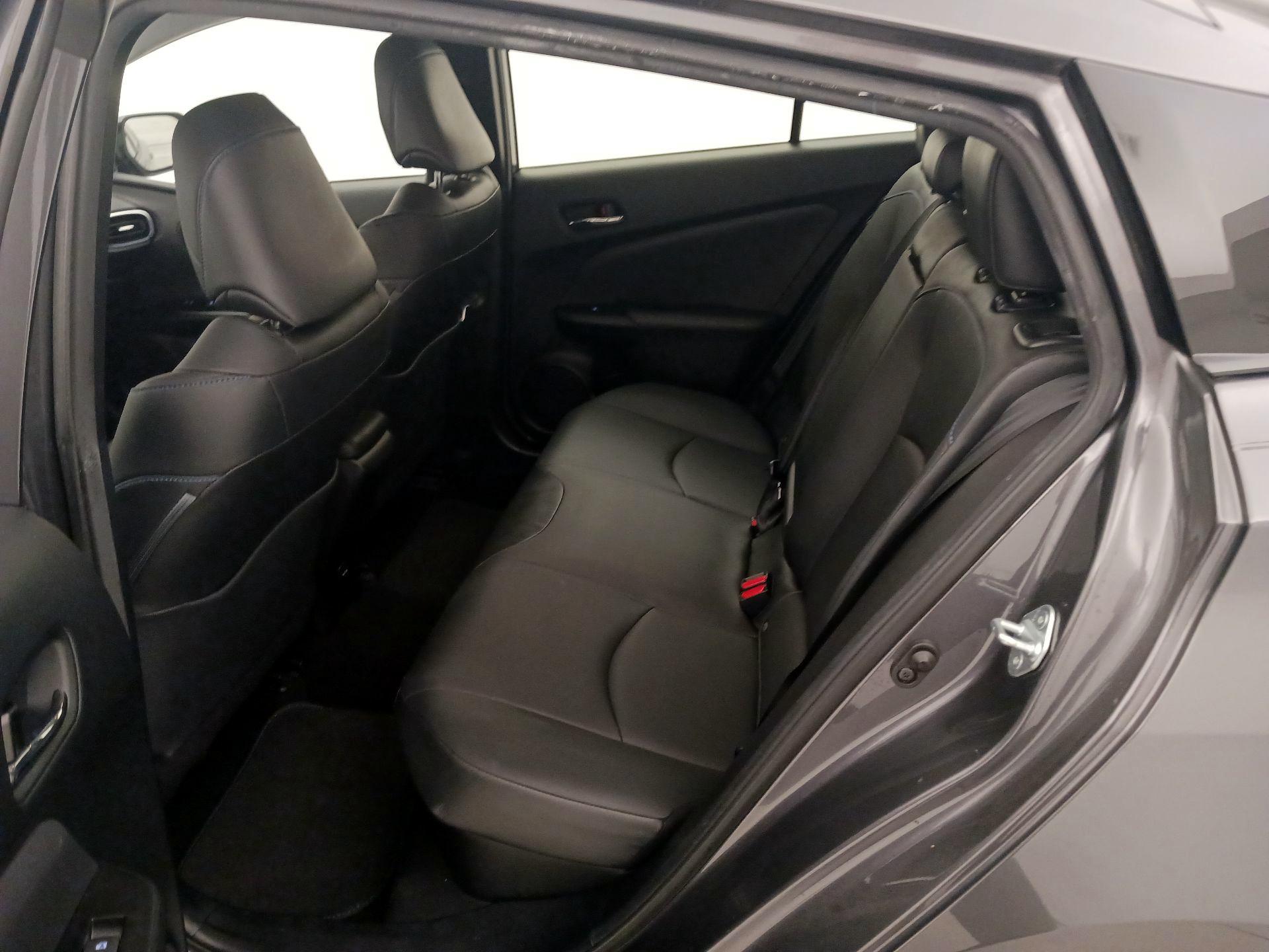 Thumbnail: 2018 Toyota Prius - 20