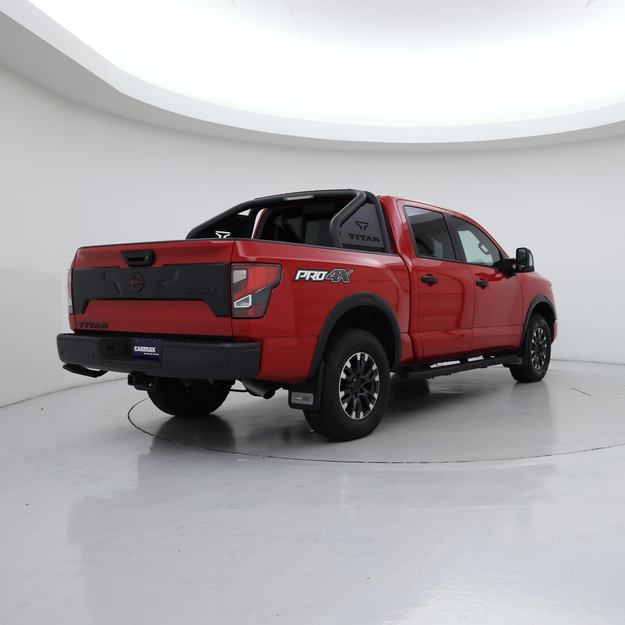 Thumbnail: 2023 Nissan Titan - 8