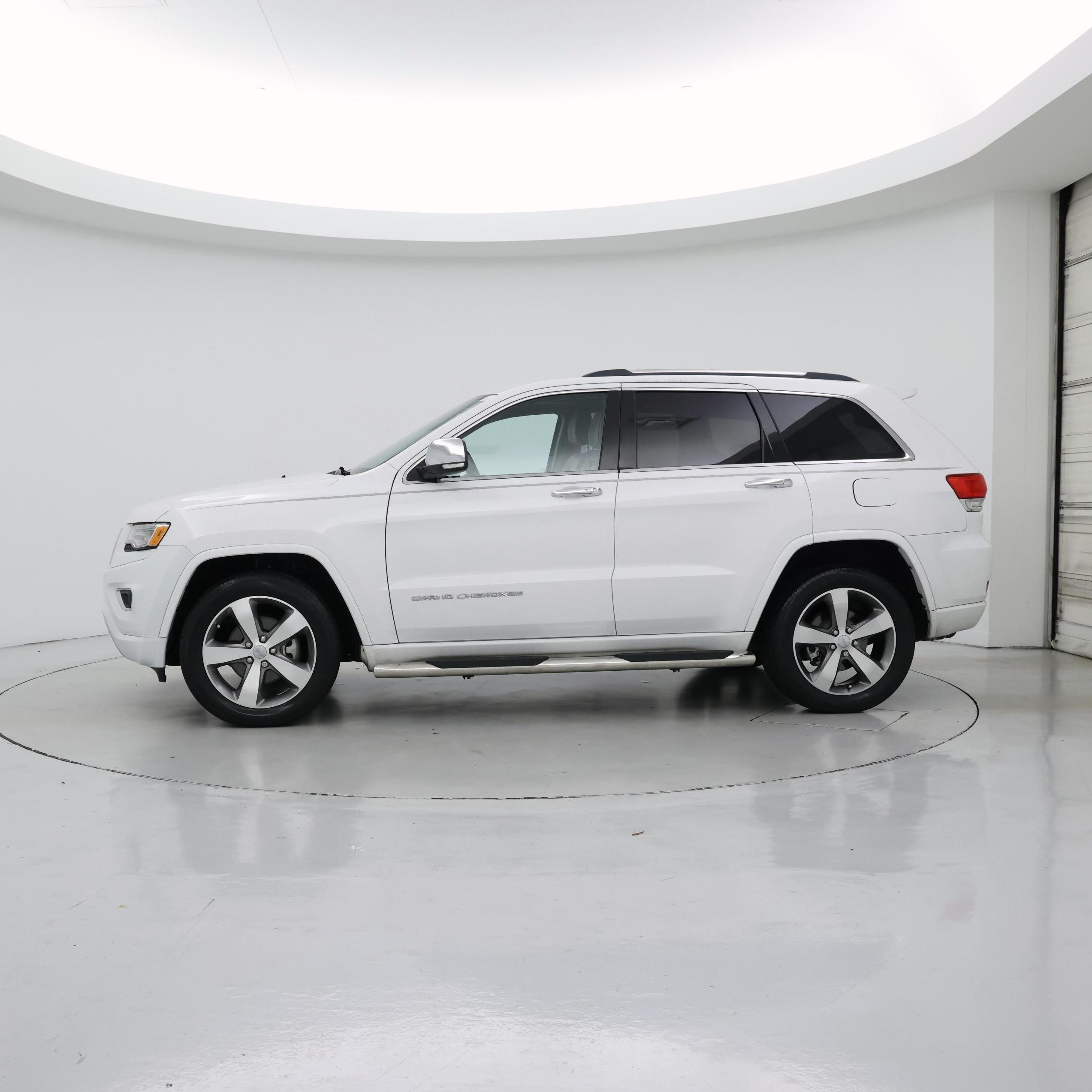 Thumbnail: 2015 Jeep Grand Cherokee - 3