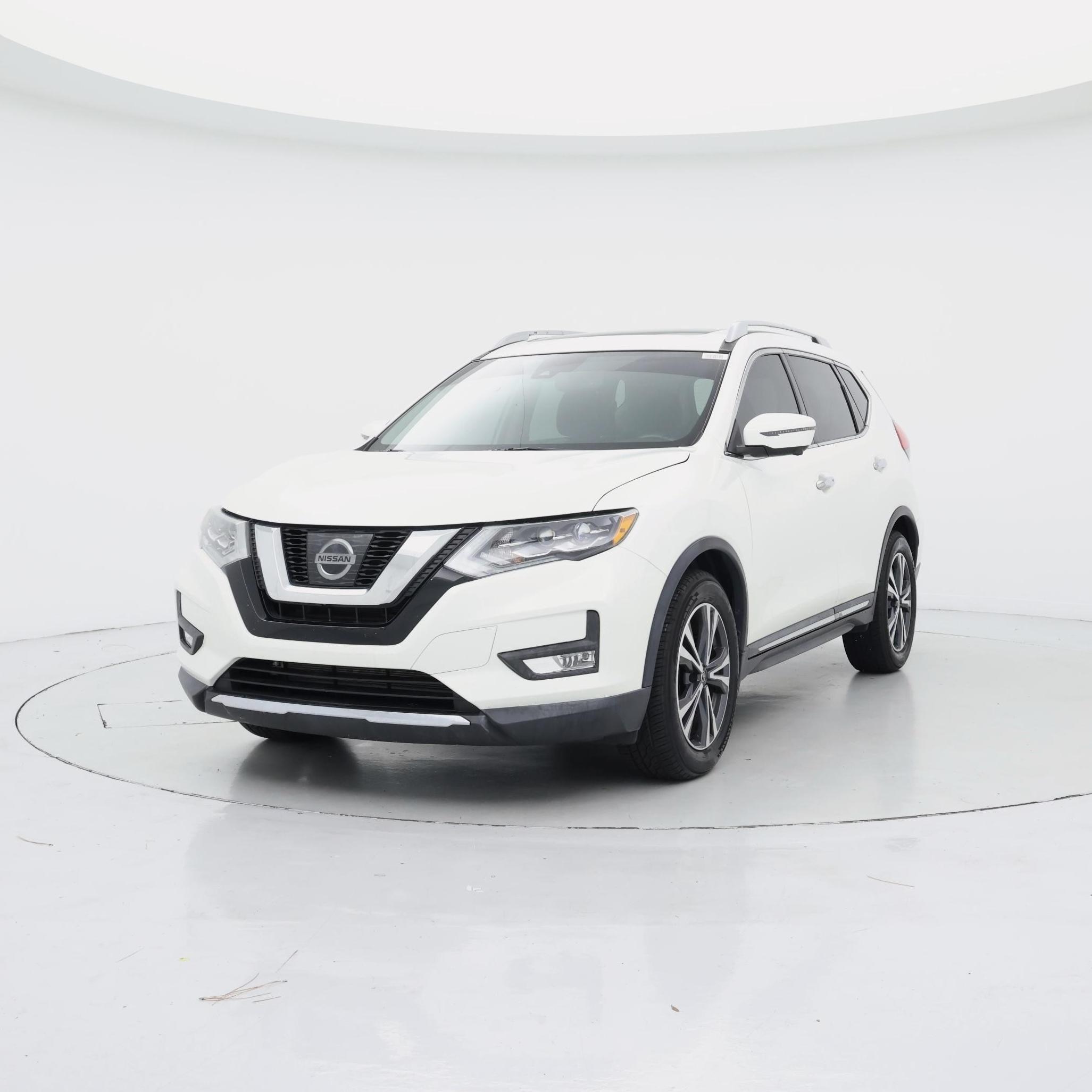 Thumbnail: 2017 Nissan Rogue - 4