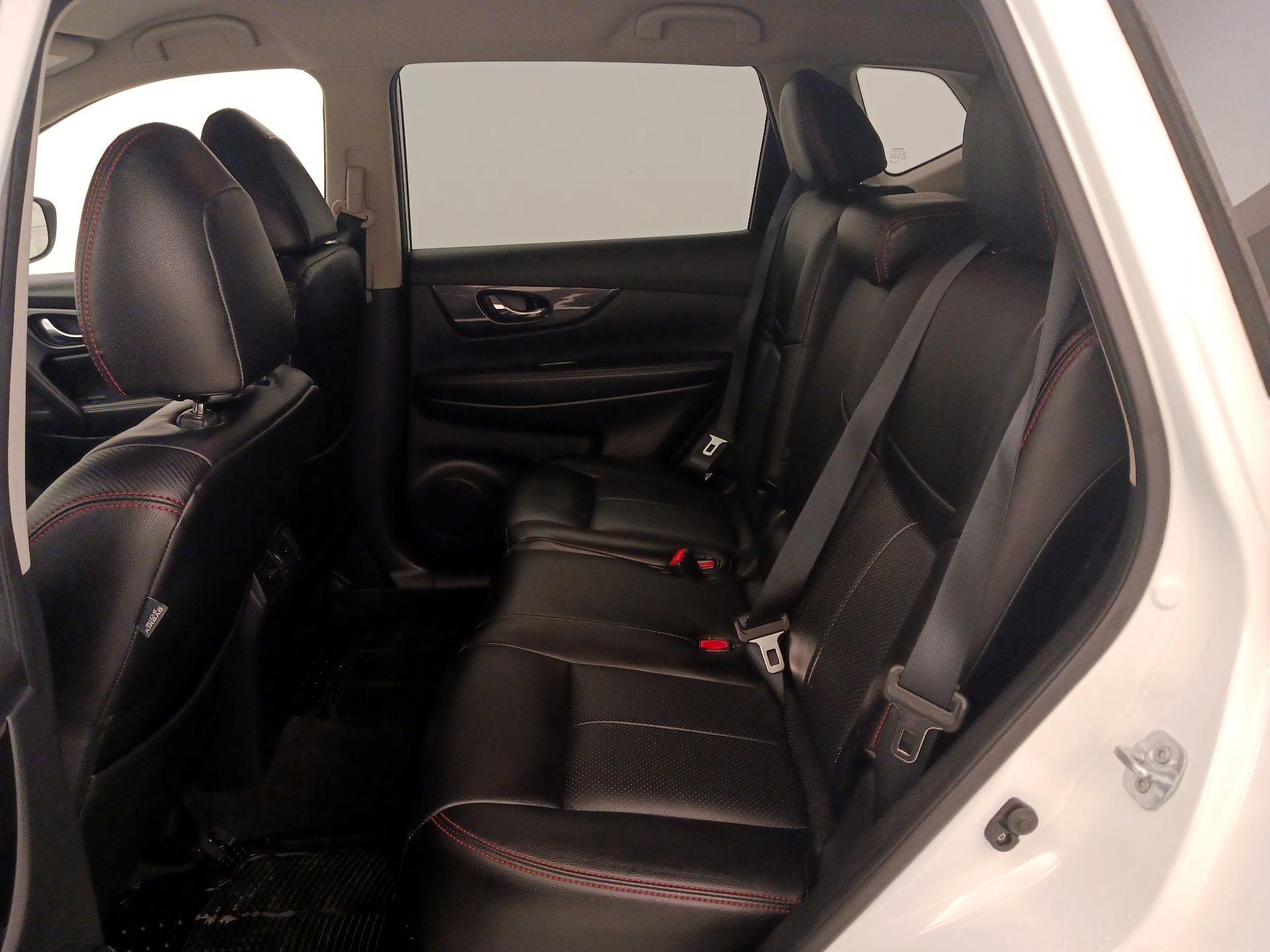 Thumbnail: 2019 Nissan Rogue - 19