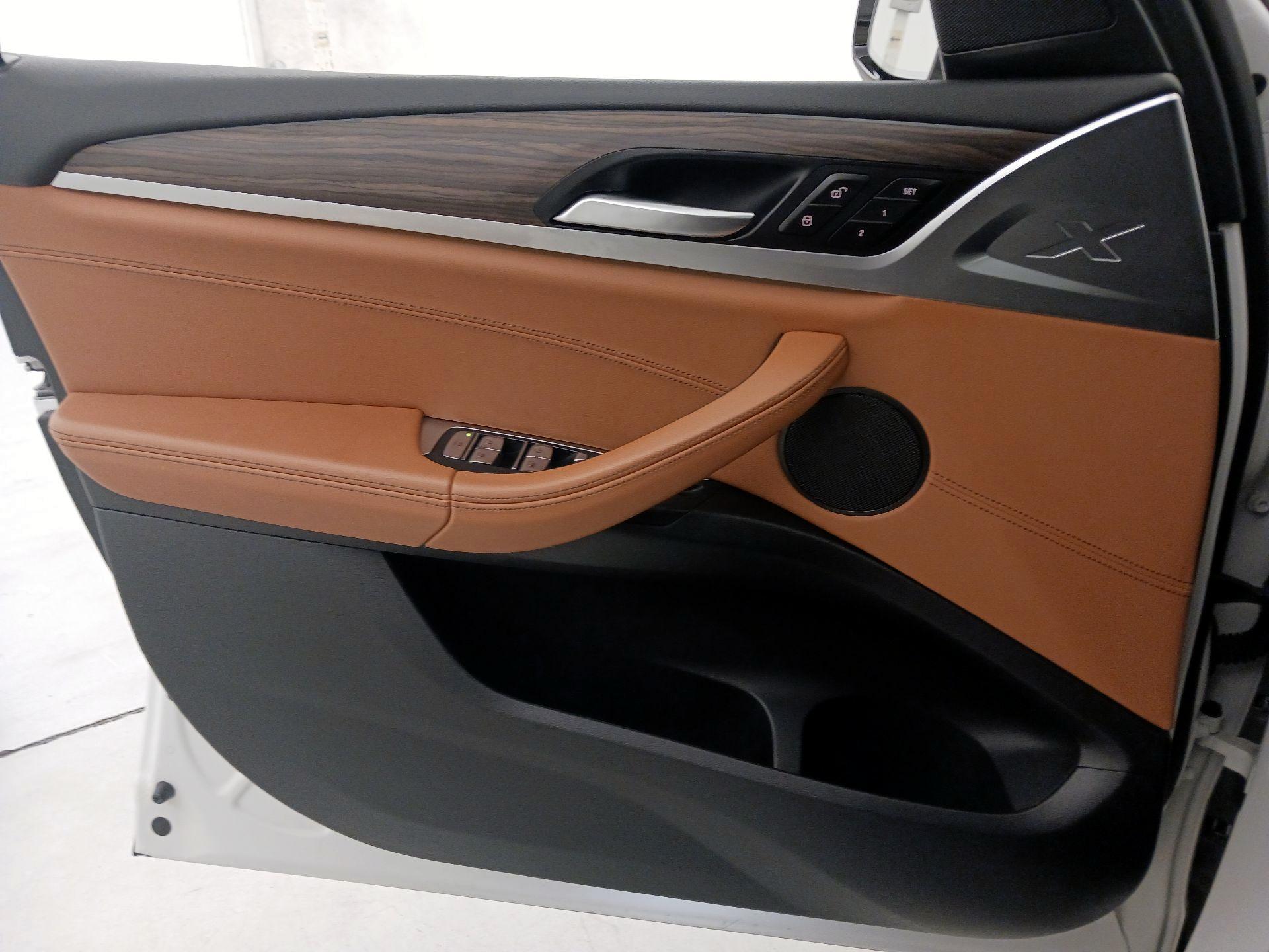 Thumbnail: 2021 BMW X3 - 12