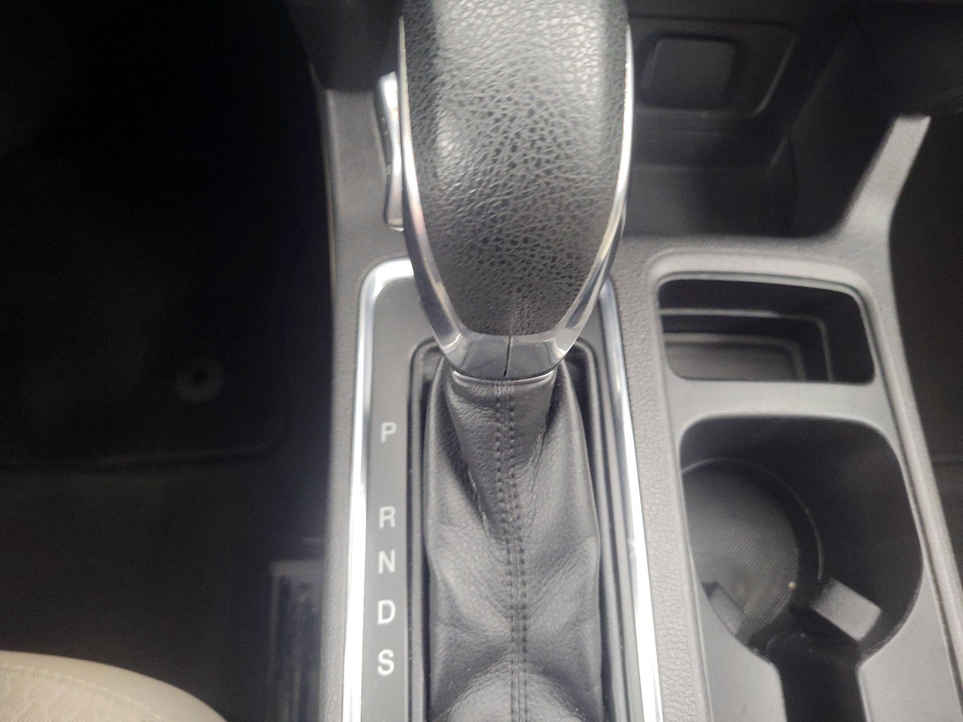Thumbnail: 2019 Ford Escape - 17