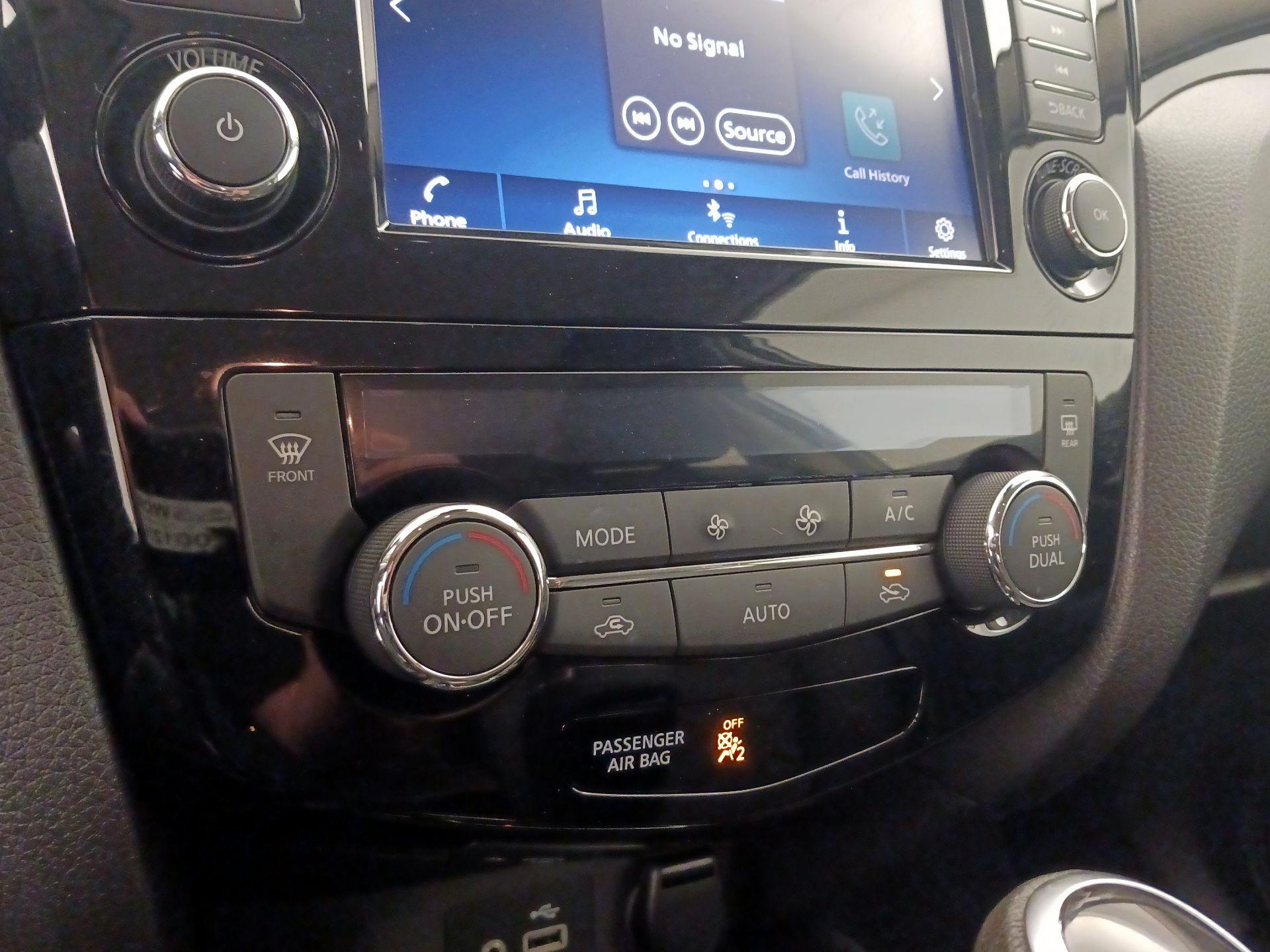 Thumbnail: 2021 Nissan Rogue Sport - 16