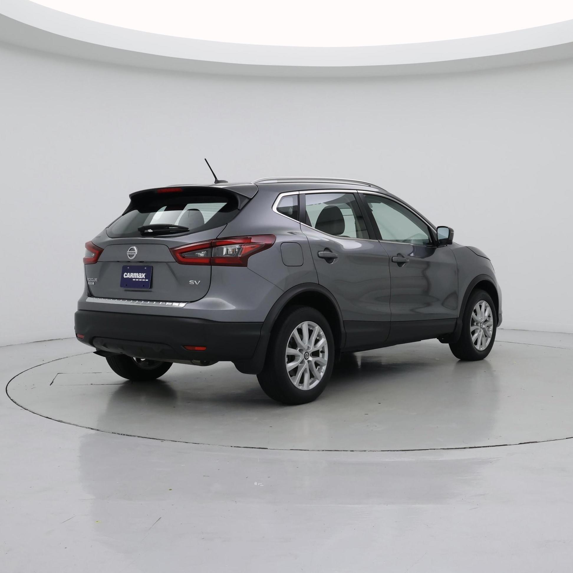 Thumbnail: 2021 Nissan Rogue Sport - 8