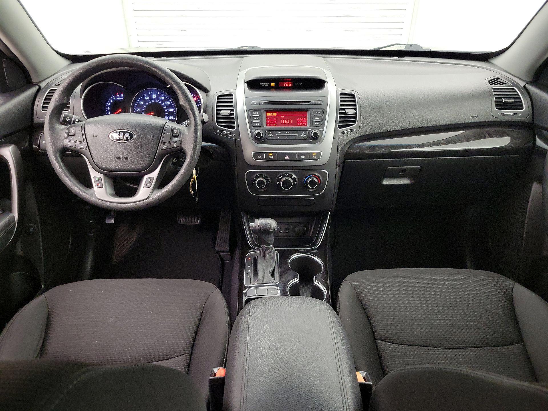 Thumbnail: 2015 Kia Sorento - 9