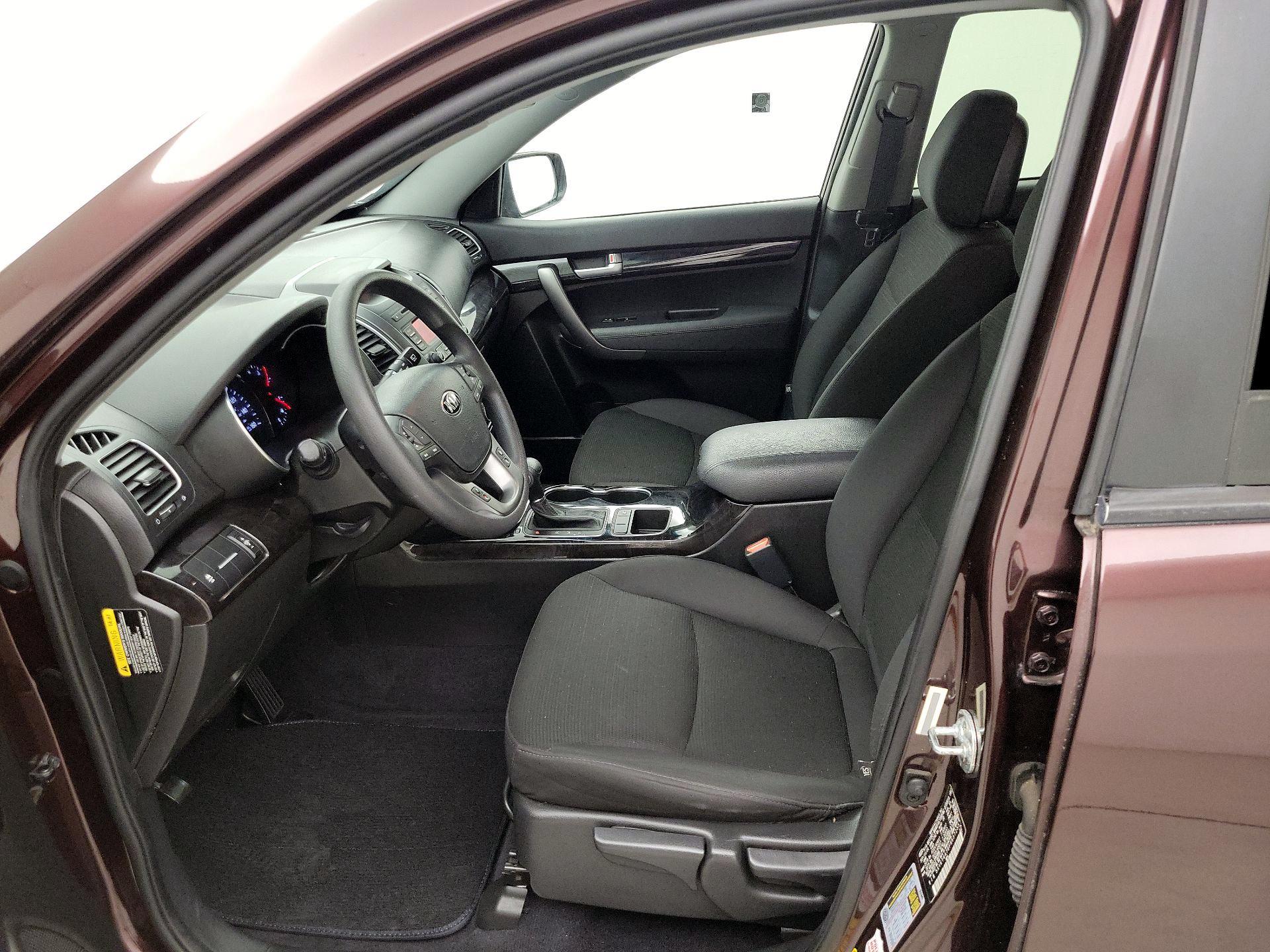 Thumbnail: 2015 Kia Sorento - 11