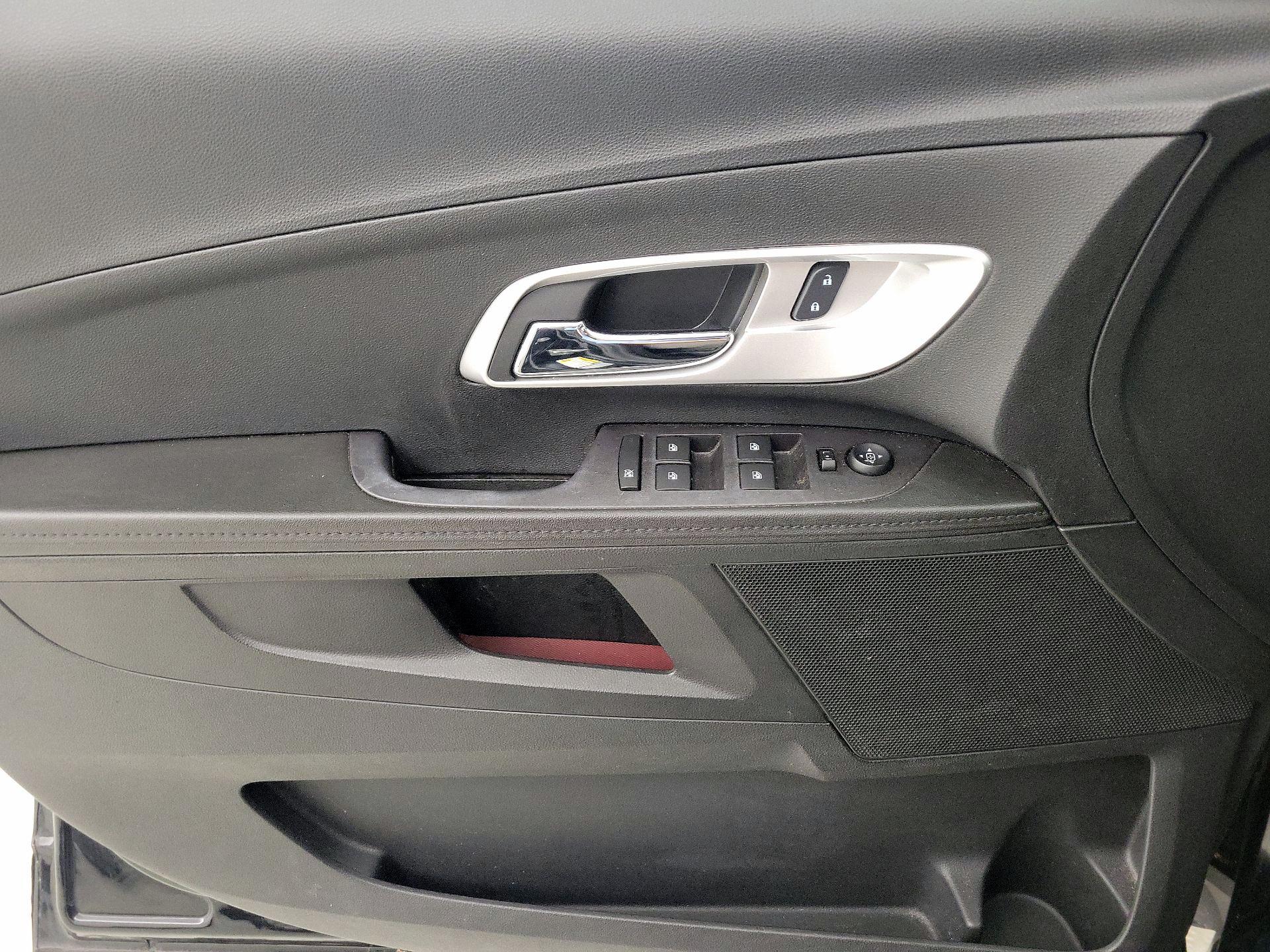 Thumbnail: 2016 Chevrolet Equinox - 12
