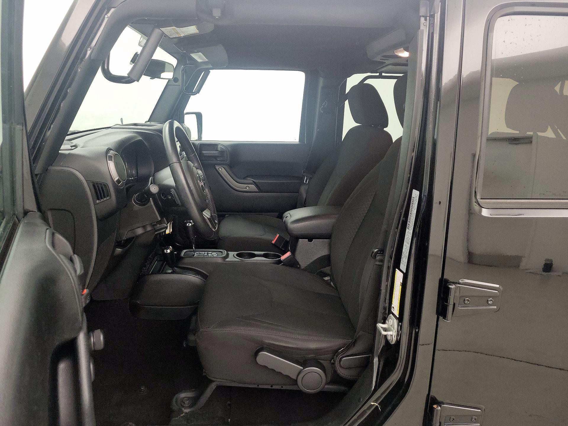 Thumbnail: 2018 Jeep Wrangler - 11