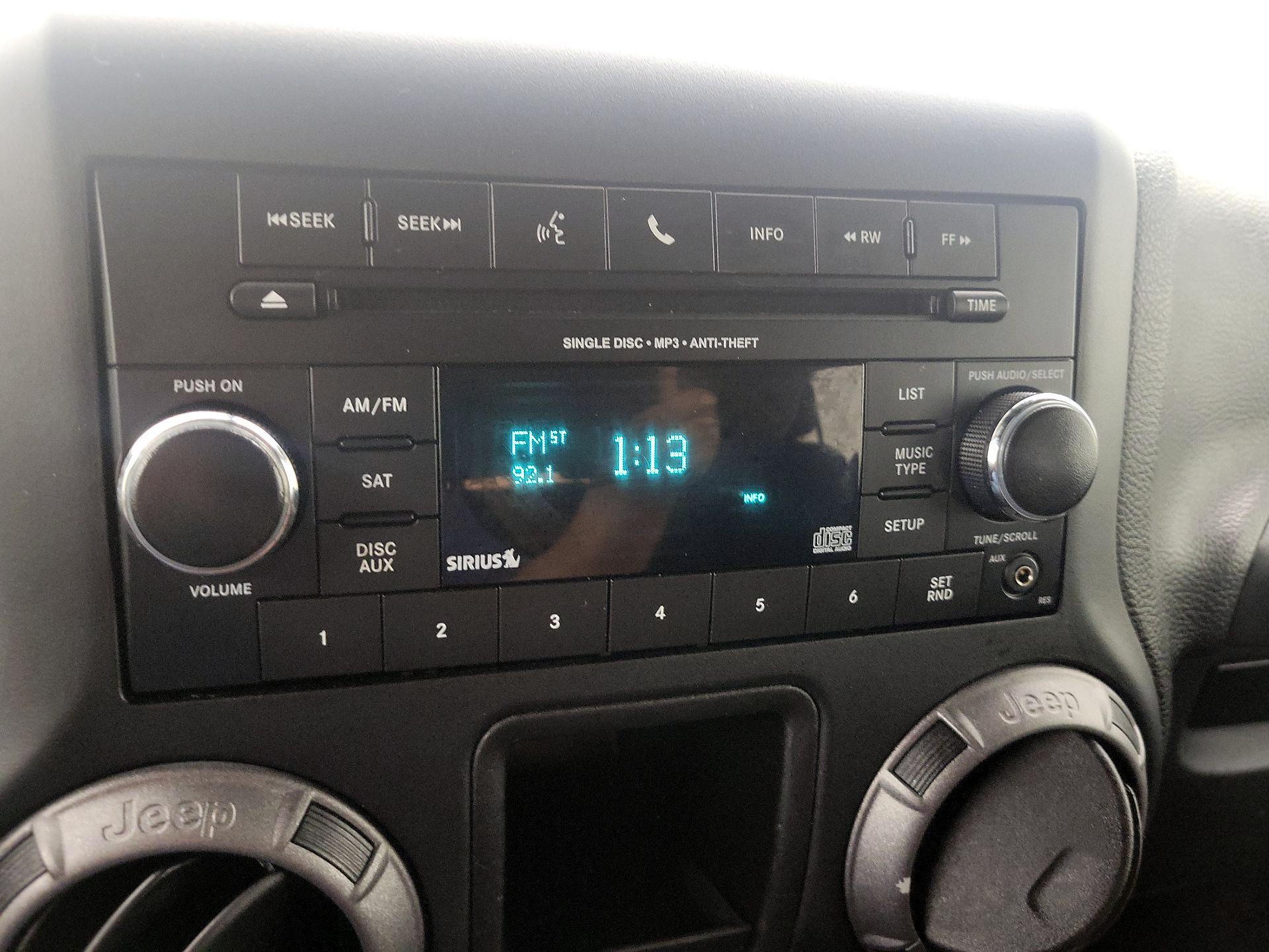 Thumbnail: 2018 Jeep Wrangler - 13