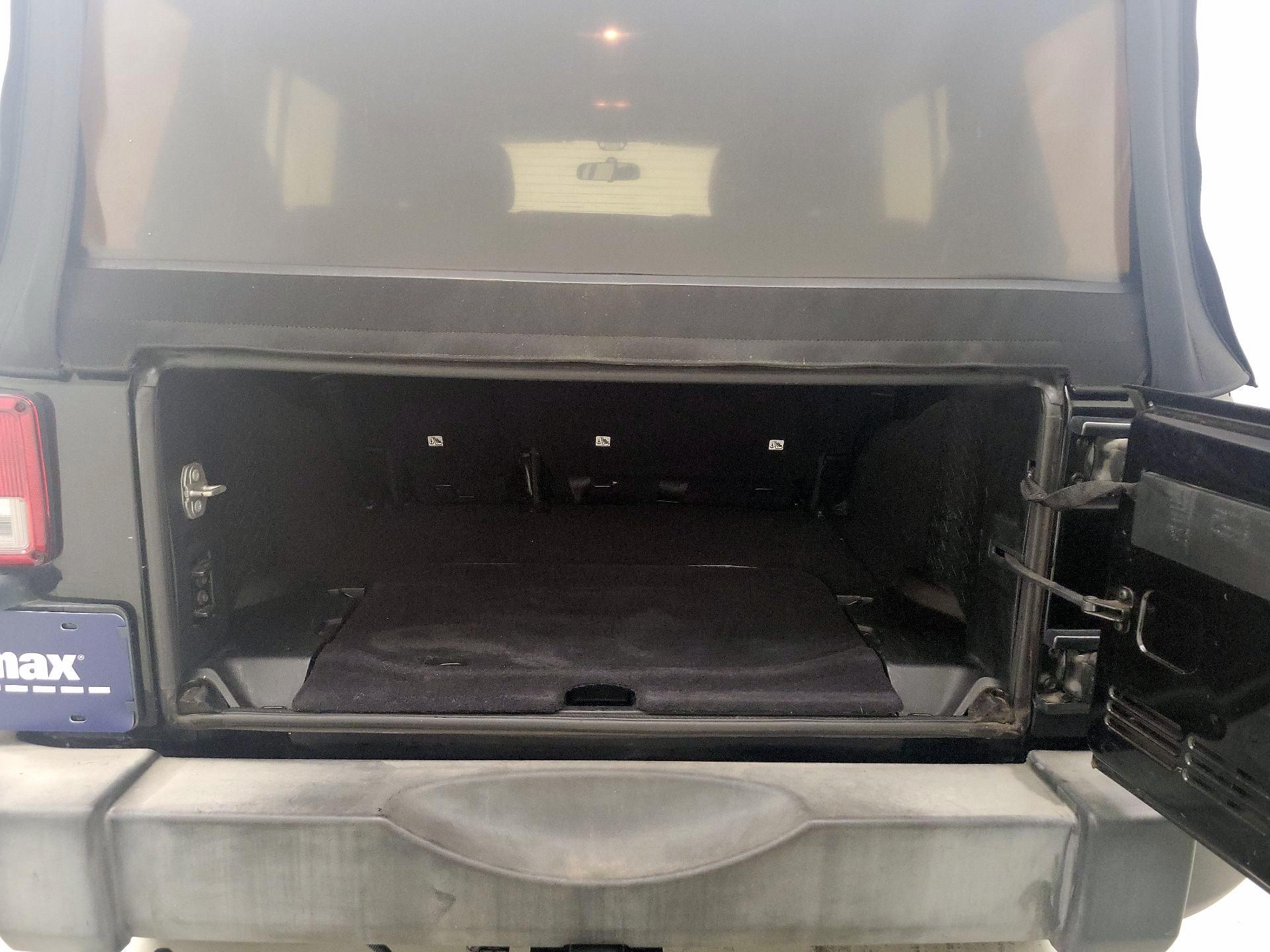 Thumbnail: 2018 Jeep Wrangler - 18