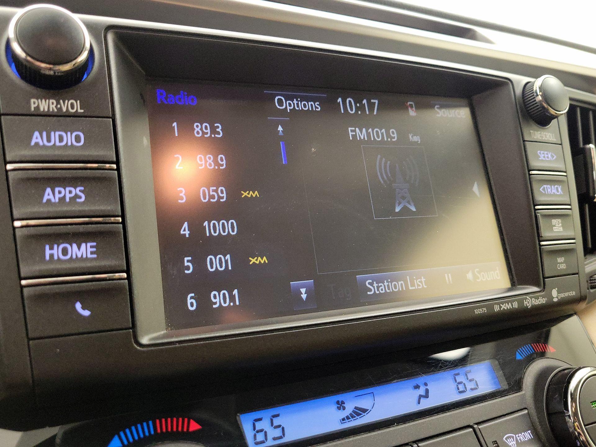 Thumbnail: 2016 Toyota RAV4 - 16