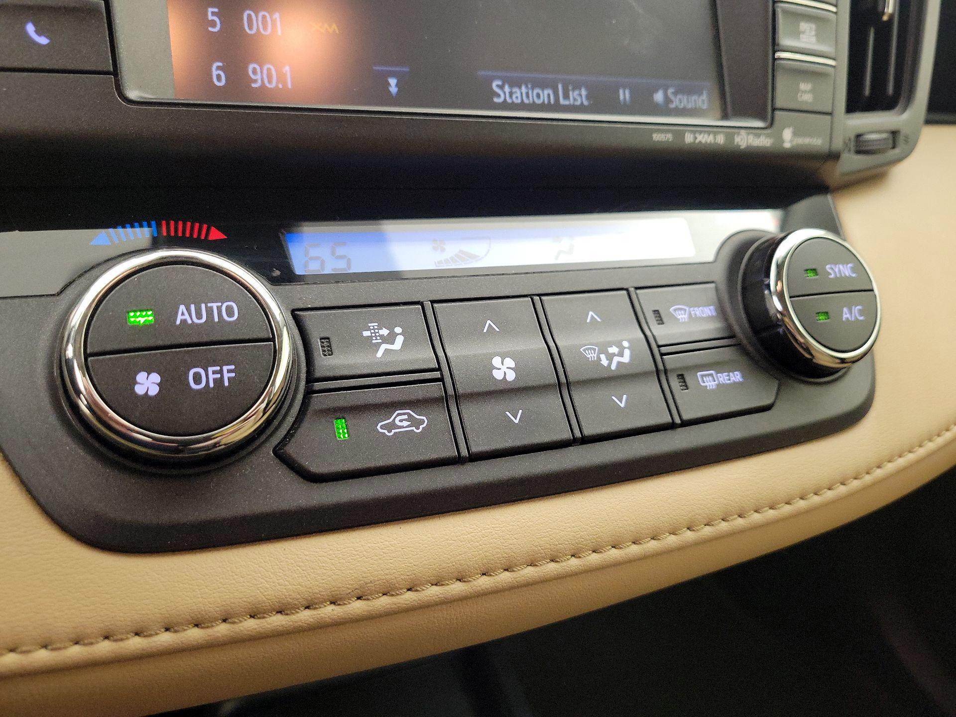 Thumbnail: 2016 Toyota RAV4 - 17