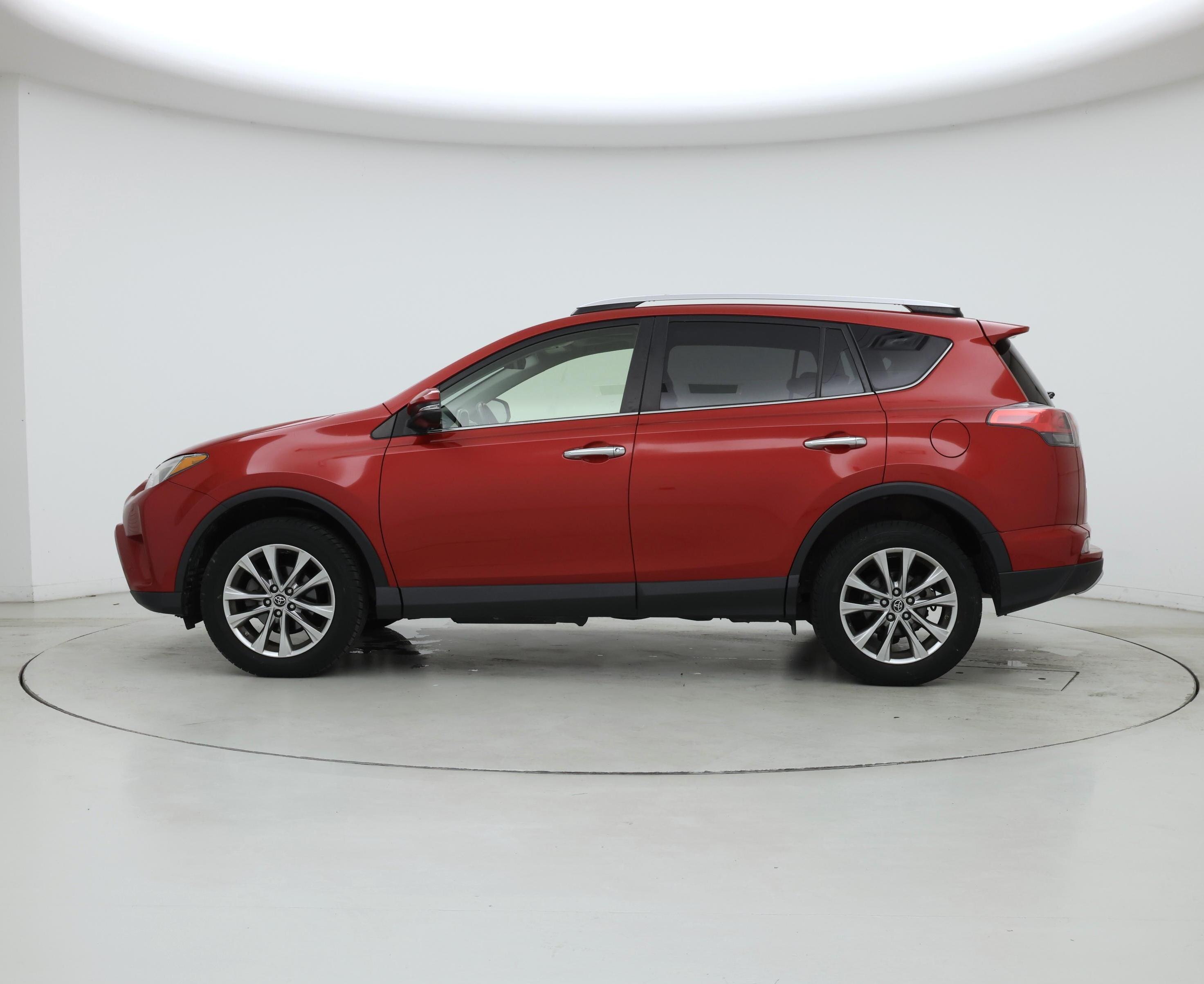 Thumbnail: 2016 Toyota RAV4 - 3