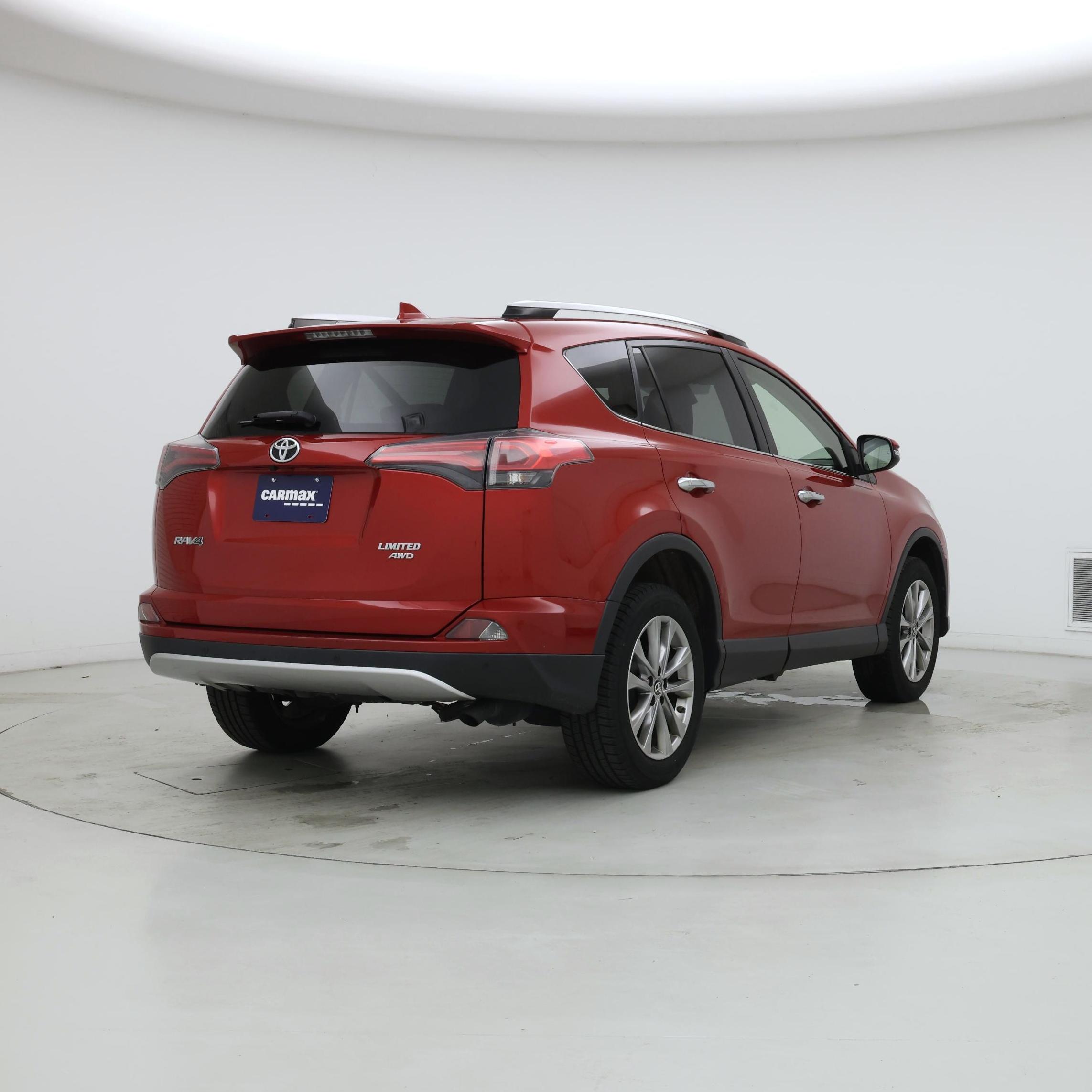 Thumbnail: 2016 Toyota RAV4 - 8