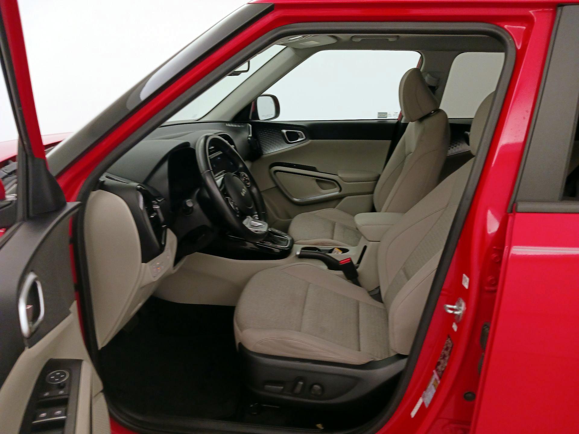 Thumbnail: 2022 Kia Soul - 11