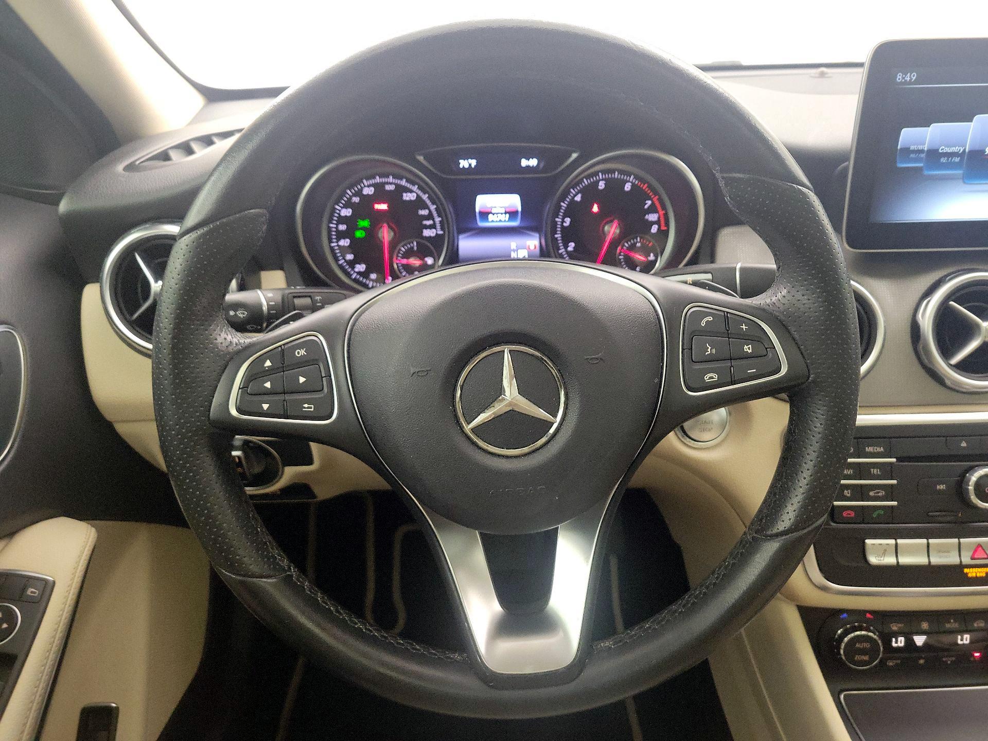 Thumbnail: 2018 Mercedes-Benz GLA - 10