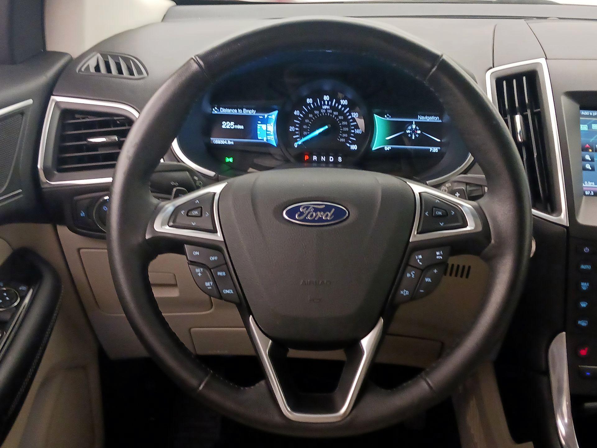 Thumbnail: 2015 Ford Edge - 10