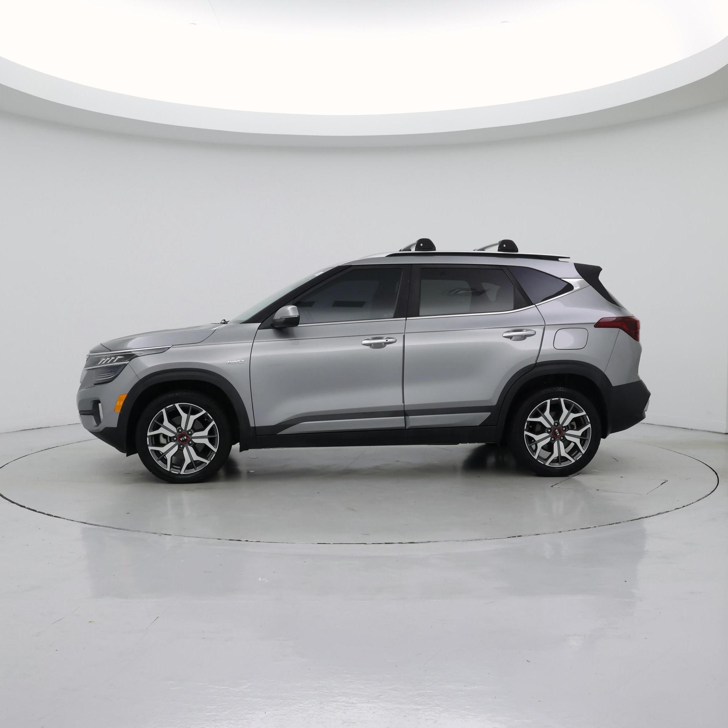 Thumbnail: 2021 Kia Seltos - 3