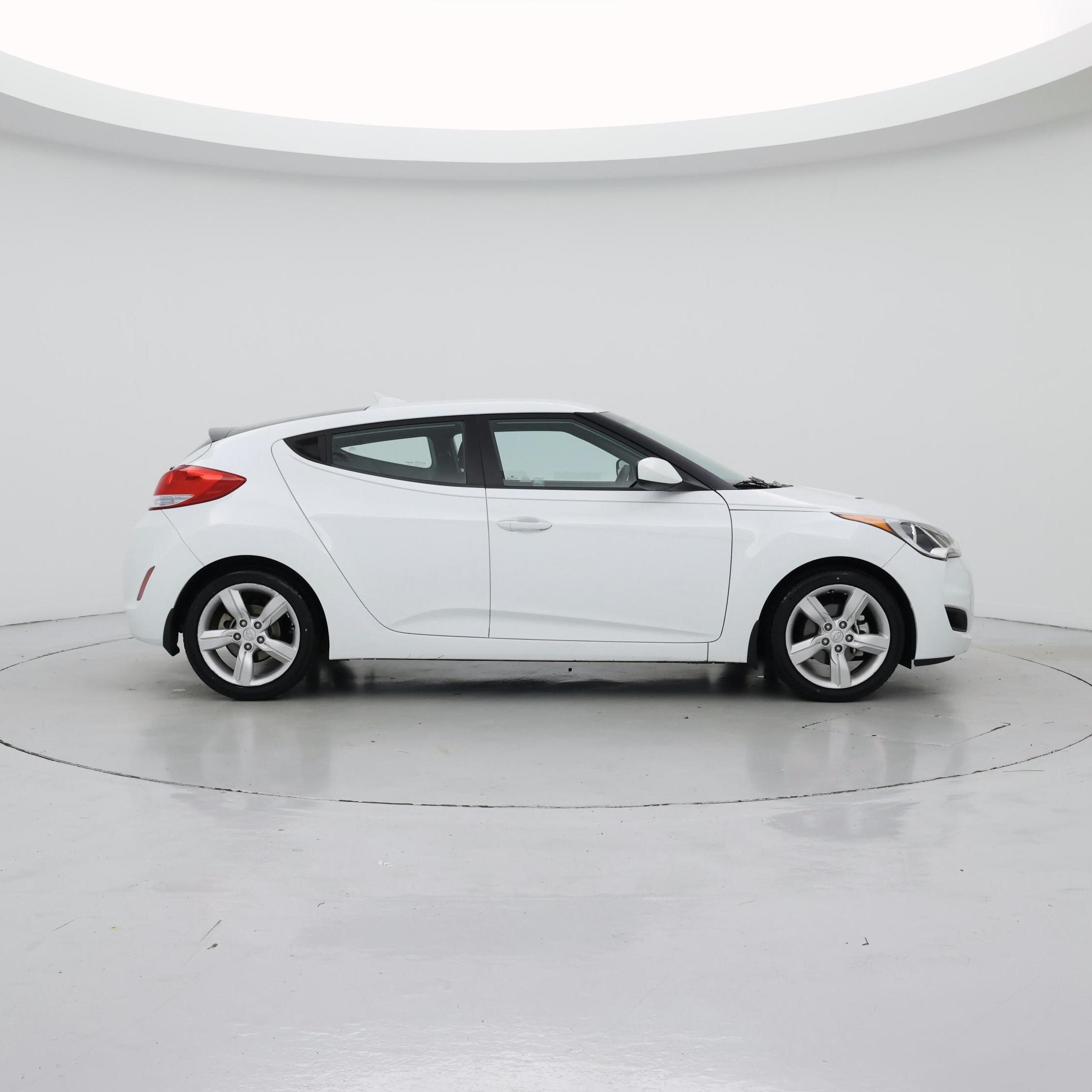 Thumbnail: 2015 Hyundai Veloster - 7