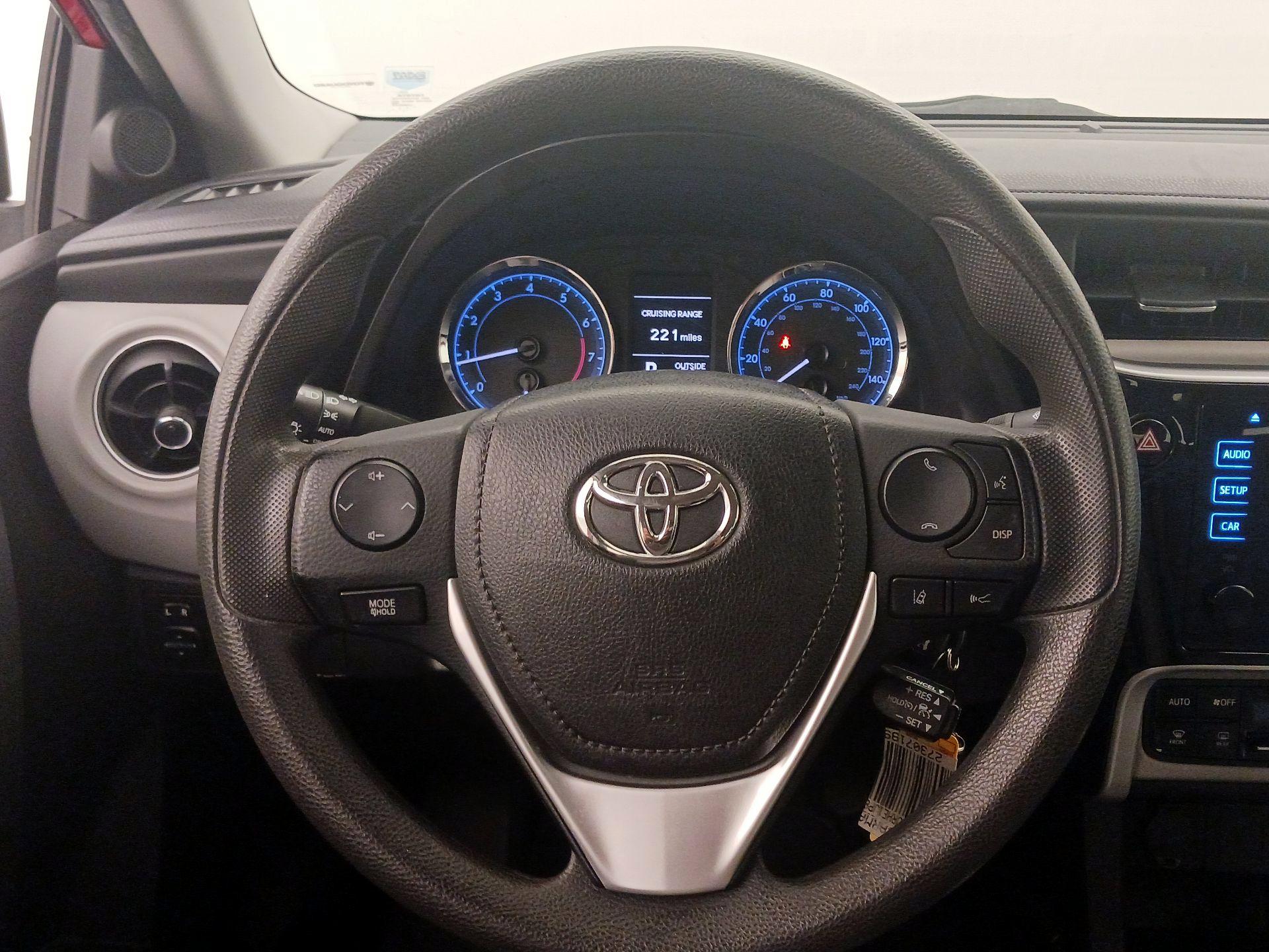 Thumbnail: 2018 Toyota Corolla - 10
