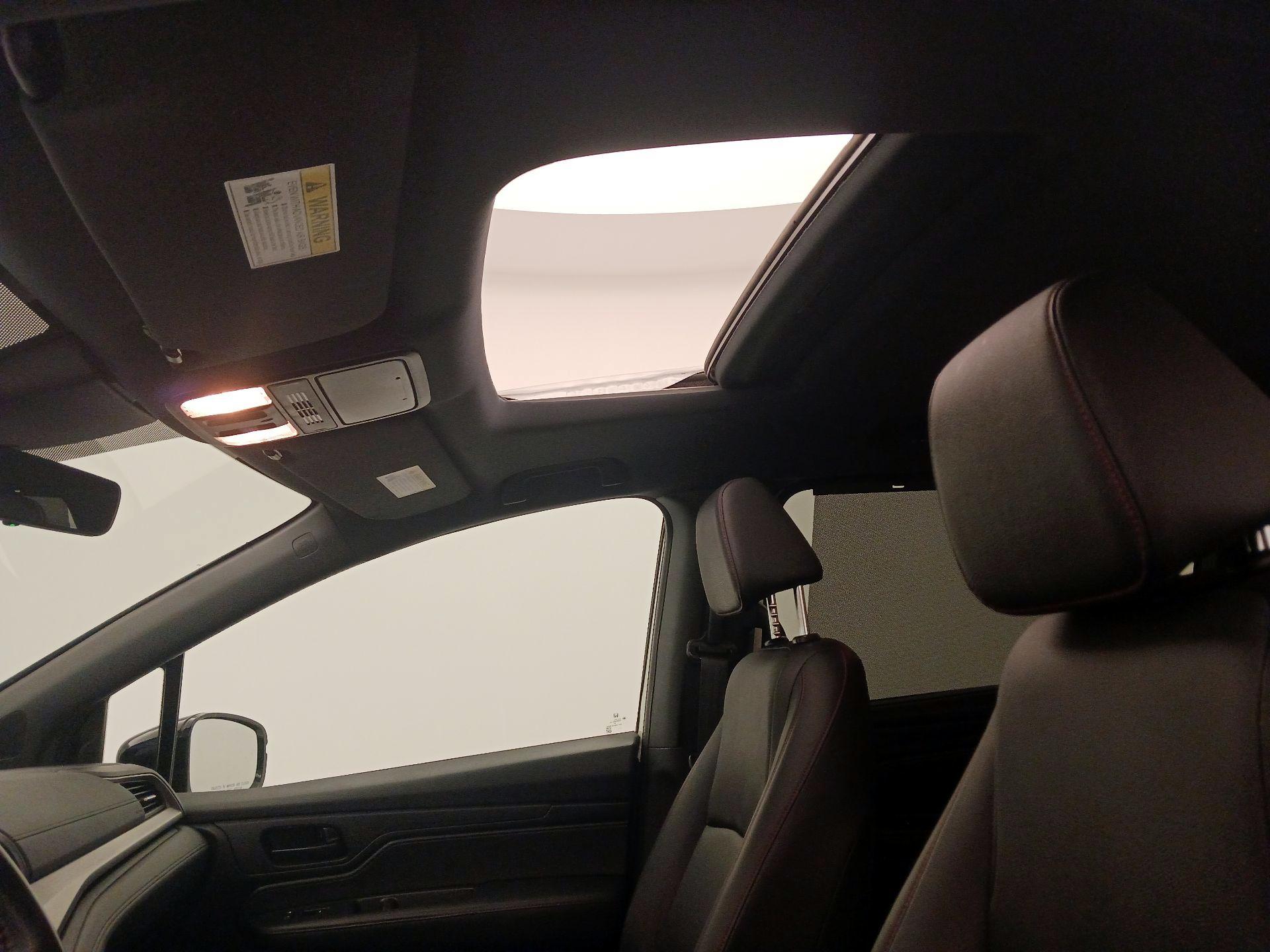 Thumbnail: 2023 Honda Odyssey - 19