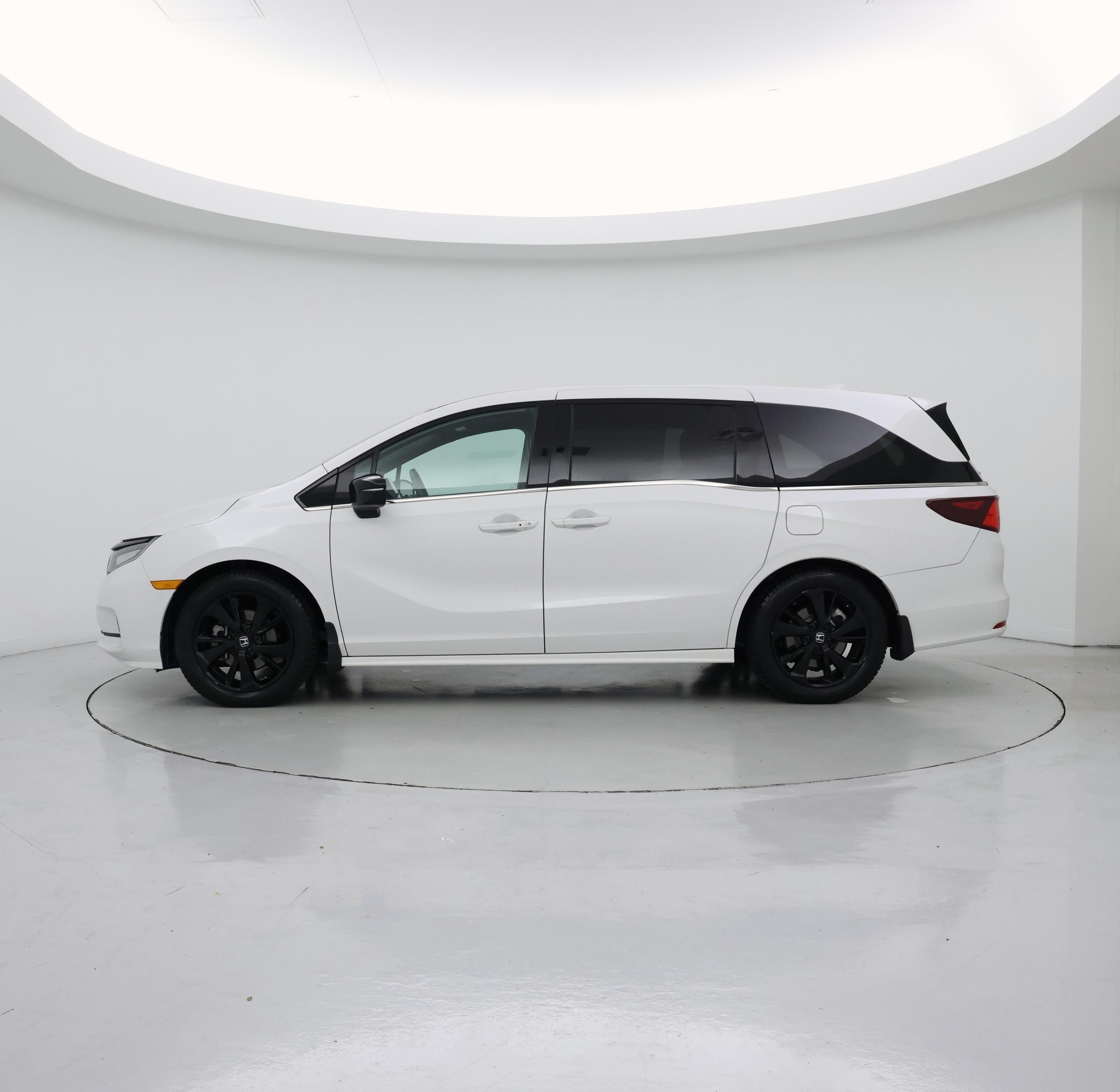 Thumbnail: 2023 Honda Odyssey - 3
