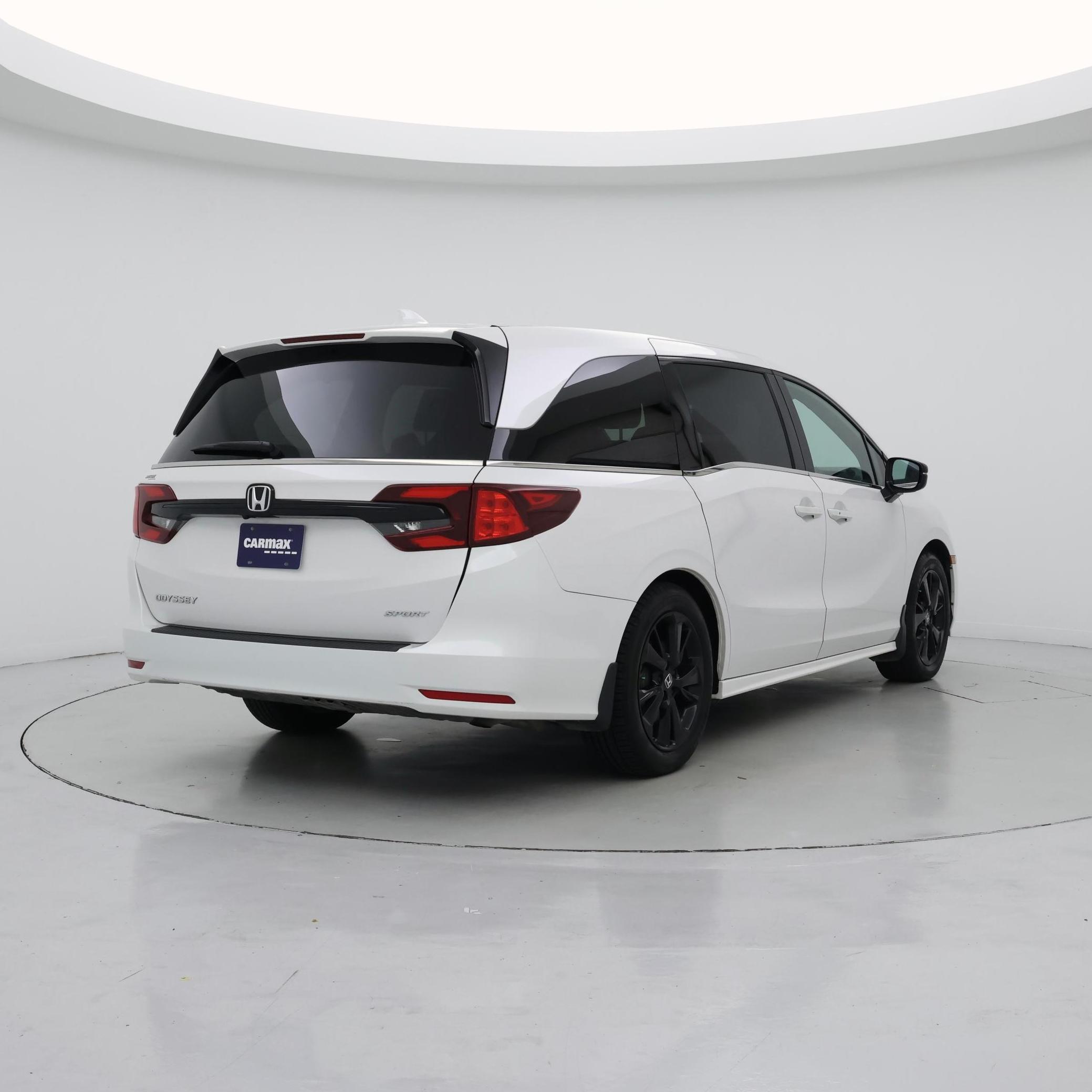 Thumbnail: 2023 Honda Odyssey - 8