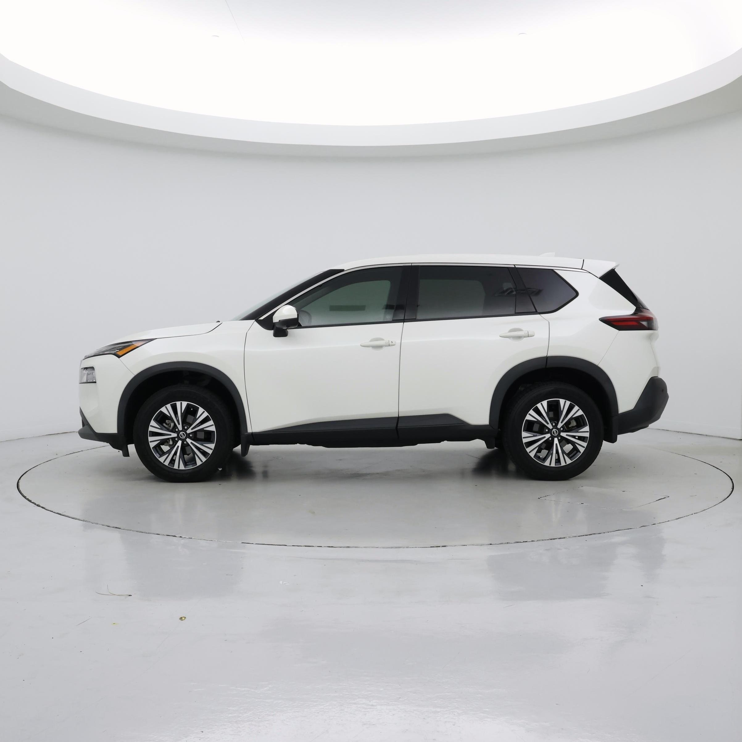 Thumbnail: 2021 Nissan Rogue - 3